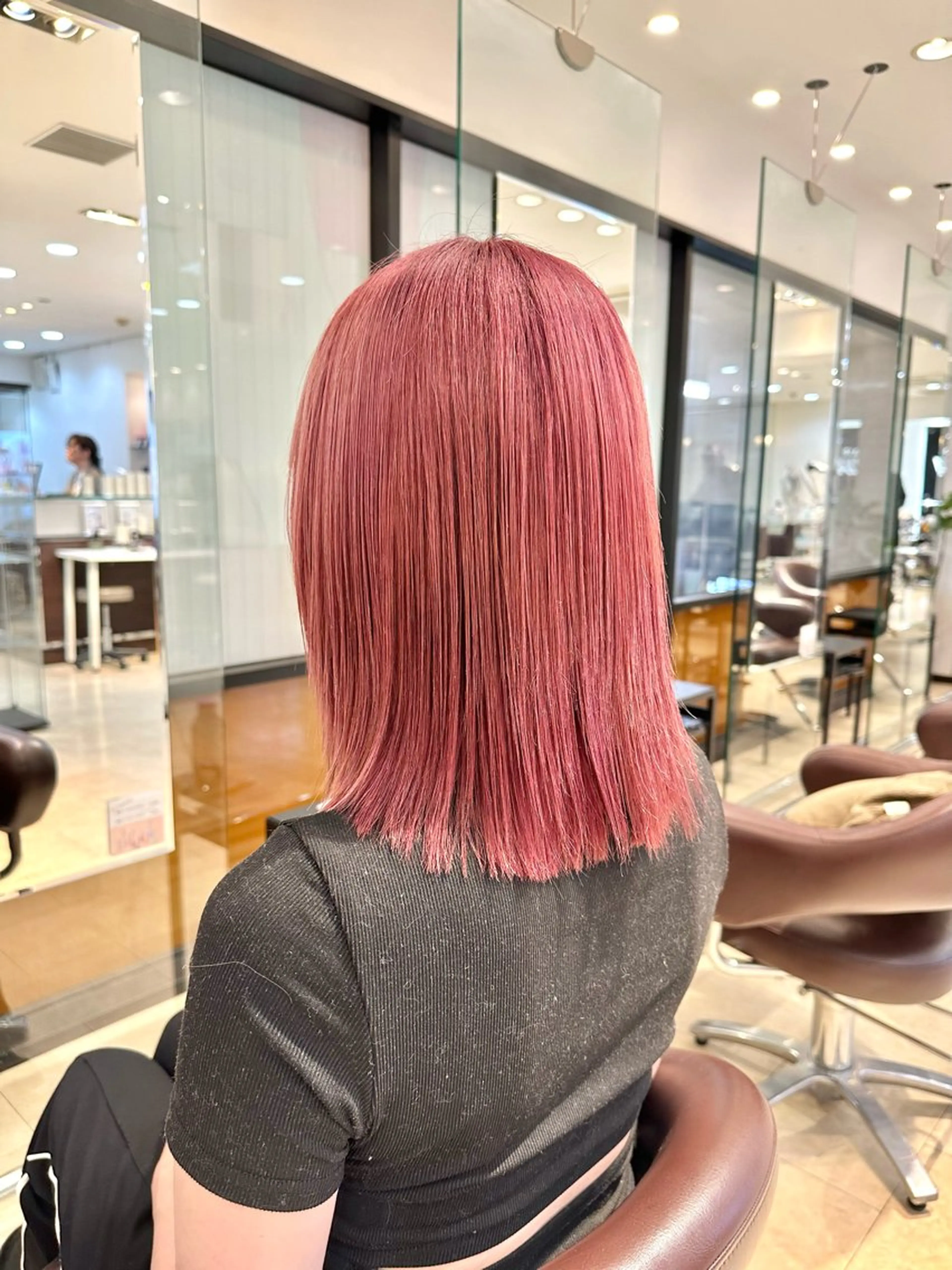 ミディアム カラー TAYA大阪上本町所属・【ダブルカラー/縮毛 矯正】十場のヘアスタイル