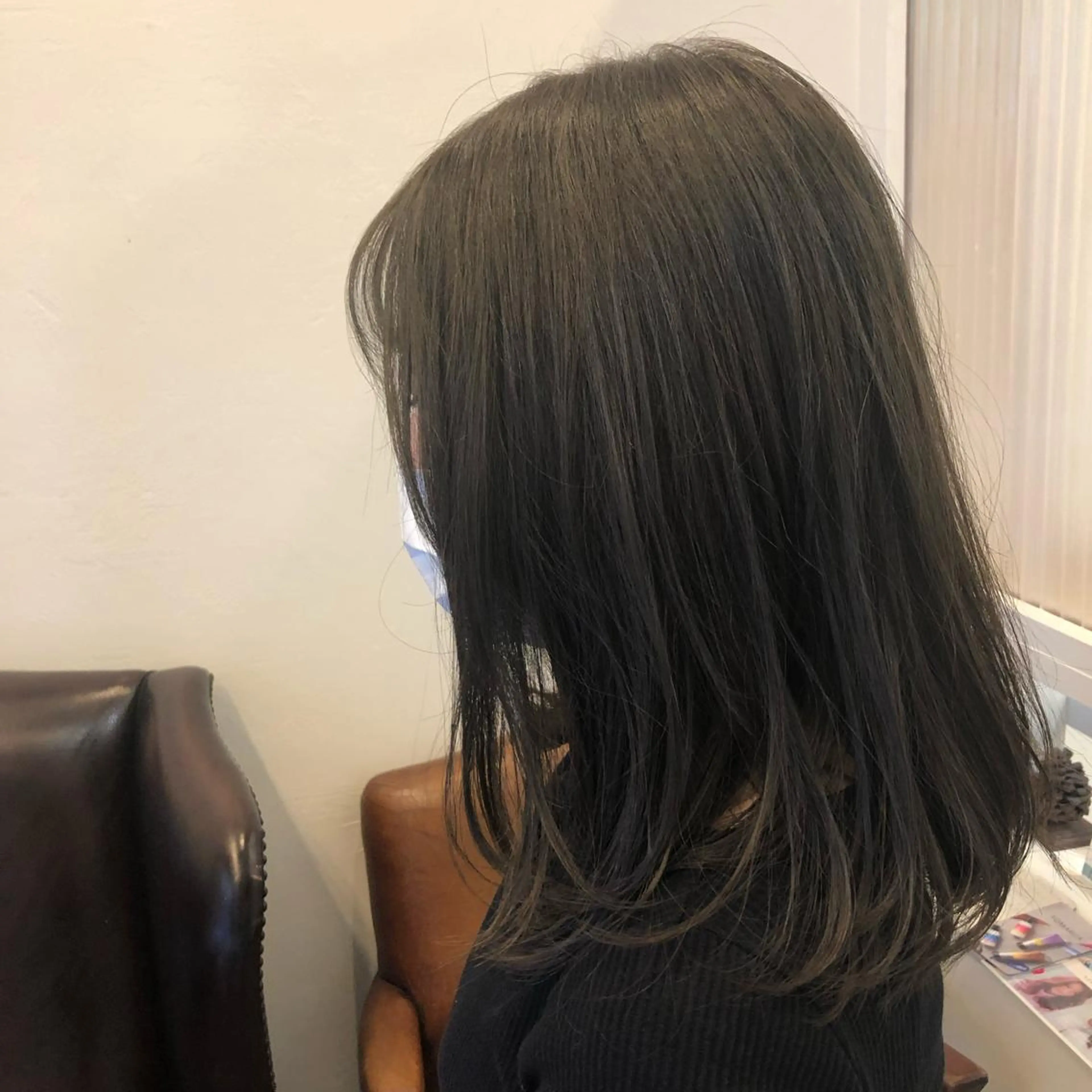 セミロング カラー 畠山 渚のヘアスタイル