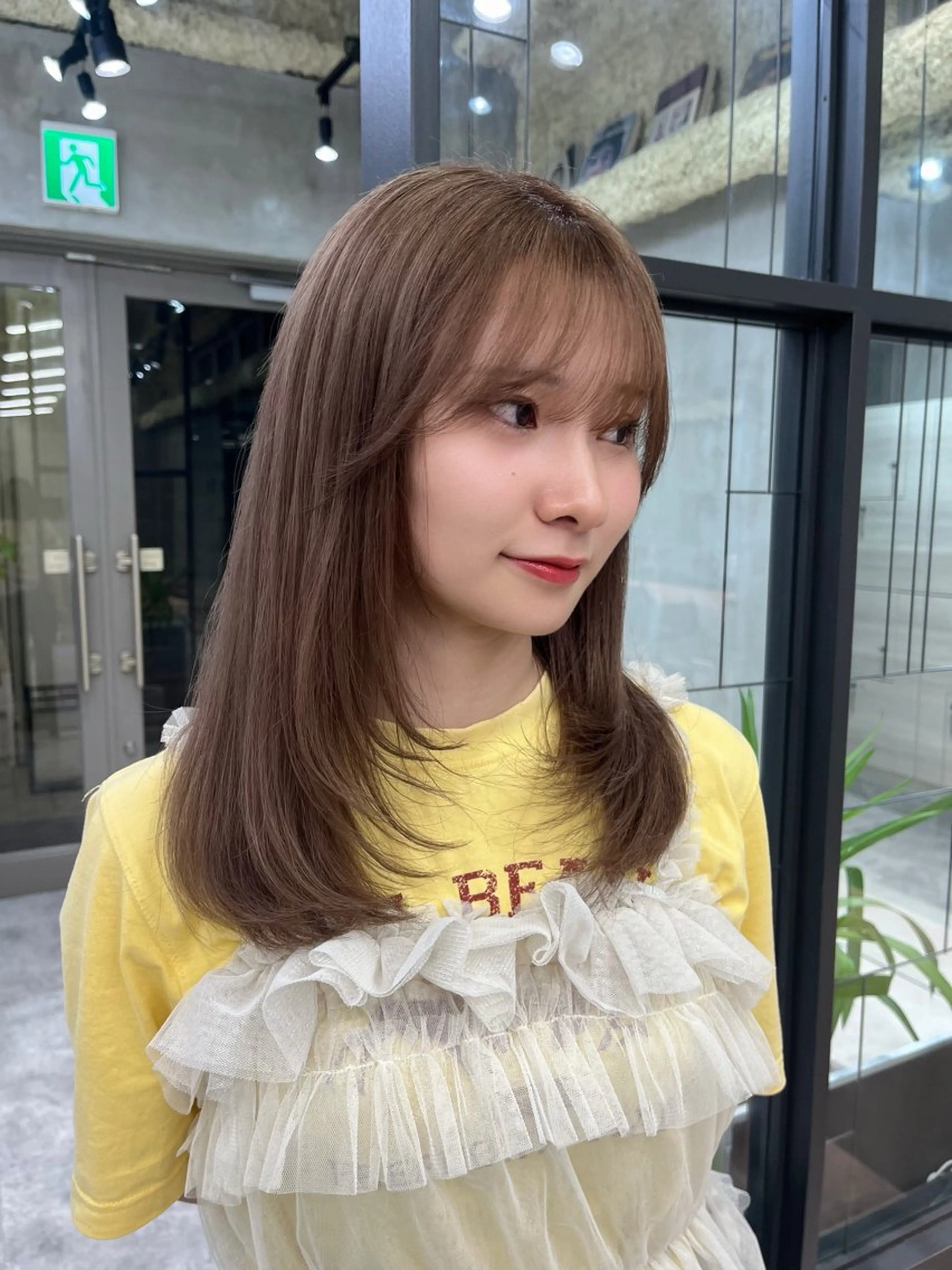 ロング カラー ベージュカラー レイヤーカット the path ナツミのヘアスタイル