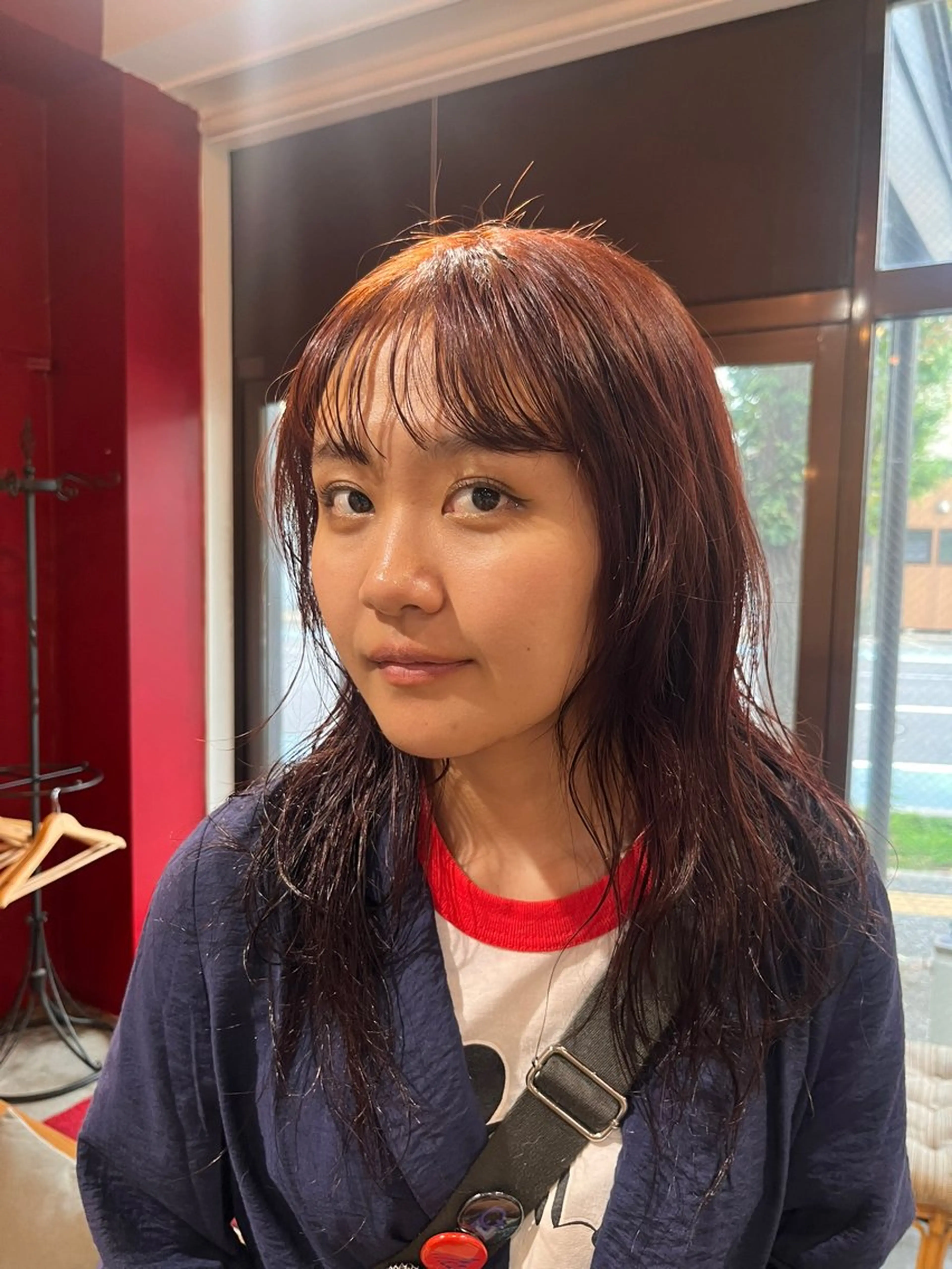 カラー レッドカラー 山﨑 みなみのヘアスタイル