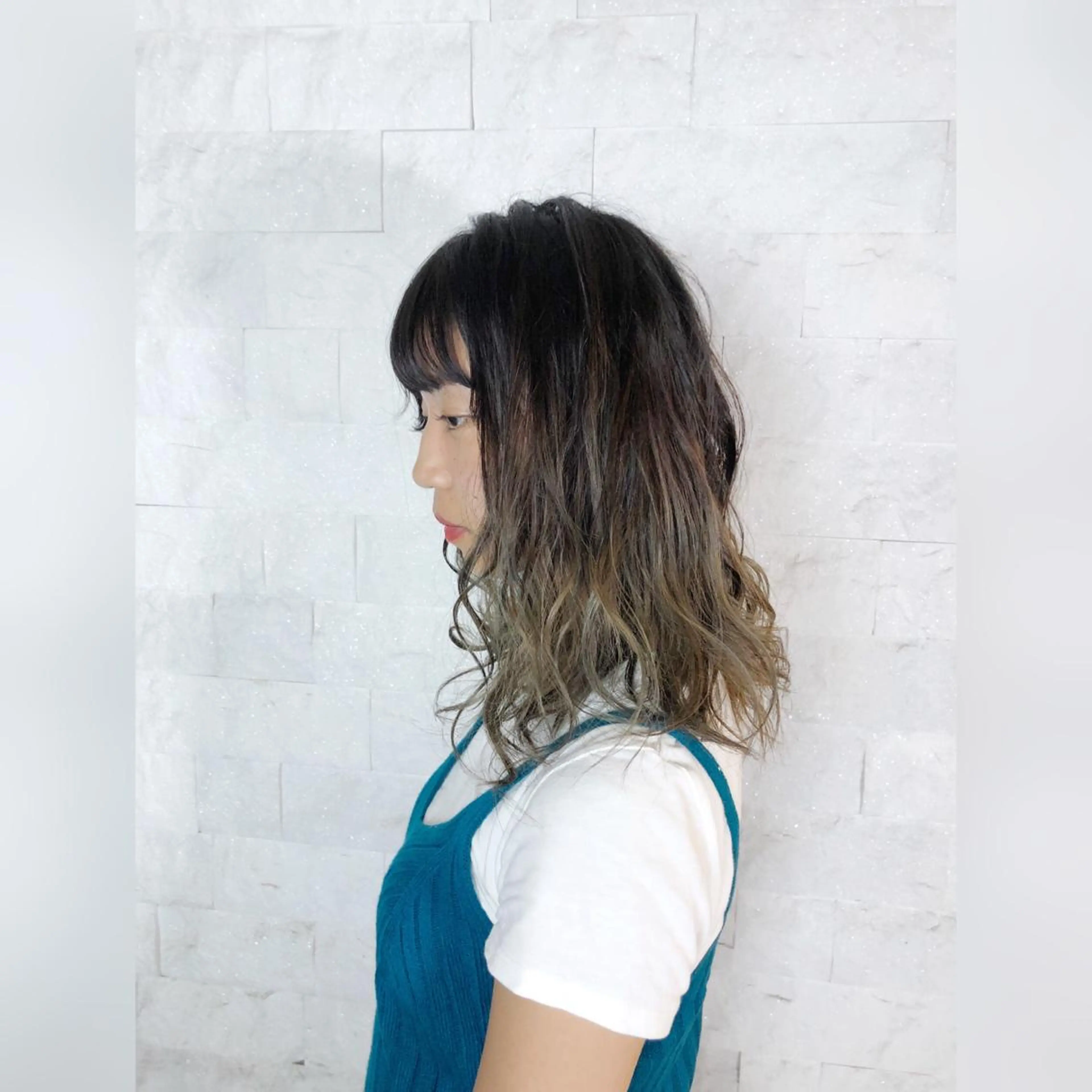 ミディアム 圧倒的美髪ストレート ツダケイタロウのヘアスタイル