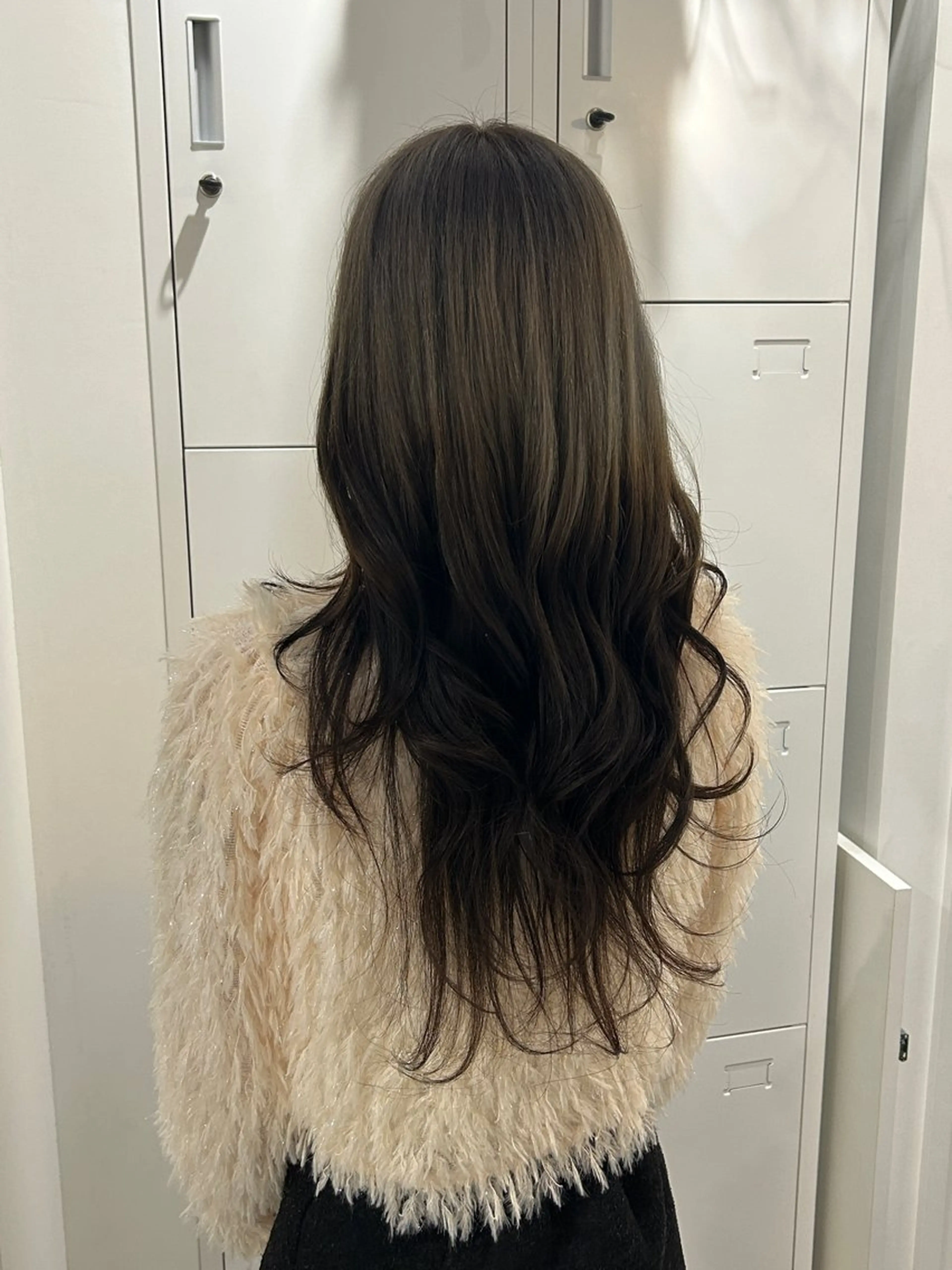 ロング 平山 千紗のヘアスタイル