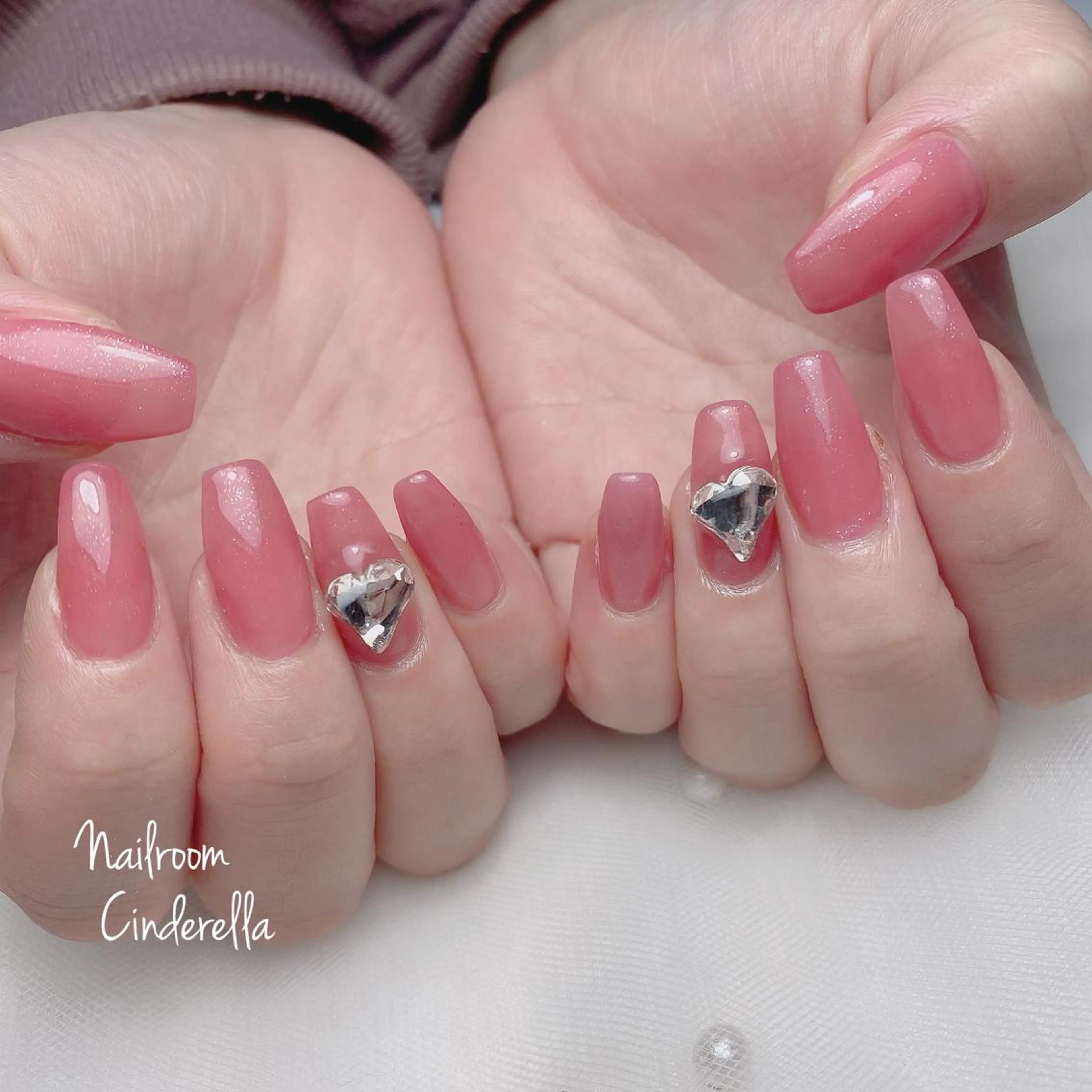 ネイル ハート キラキラネイル Nailroom. Cinderellaのネイルデザイン