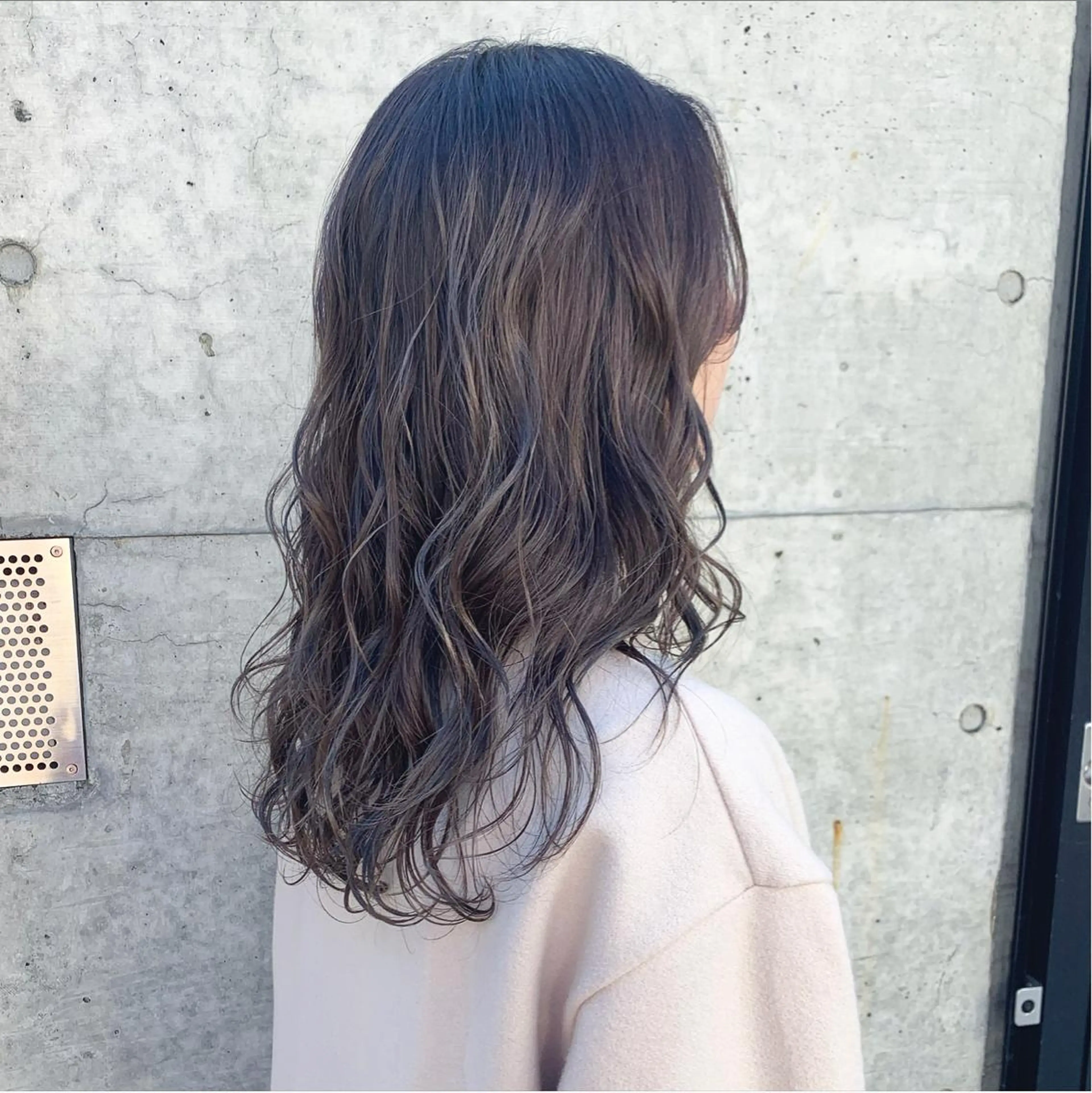 ロング カラー ベージュカラー ハイライトカラー ハイライト 渋谷ブリーチカラー 韓国ヘアyuikoのヘアスタイル