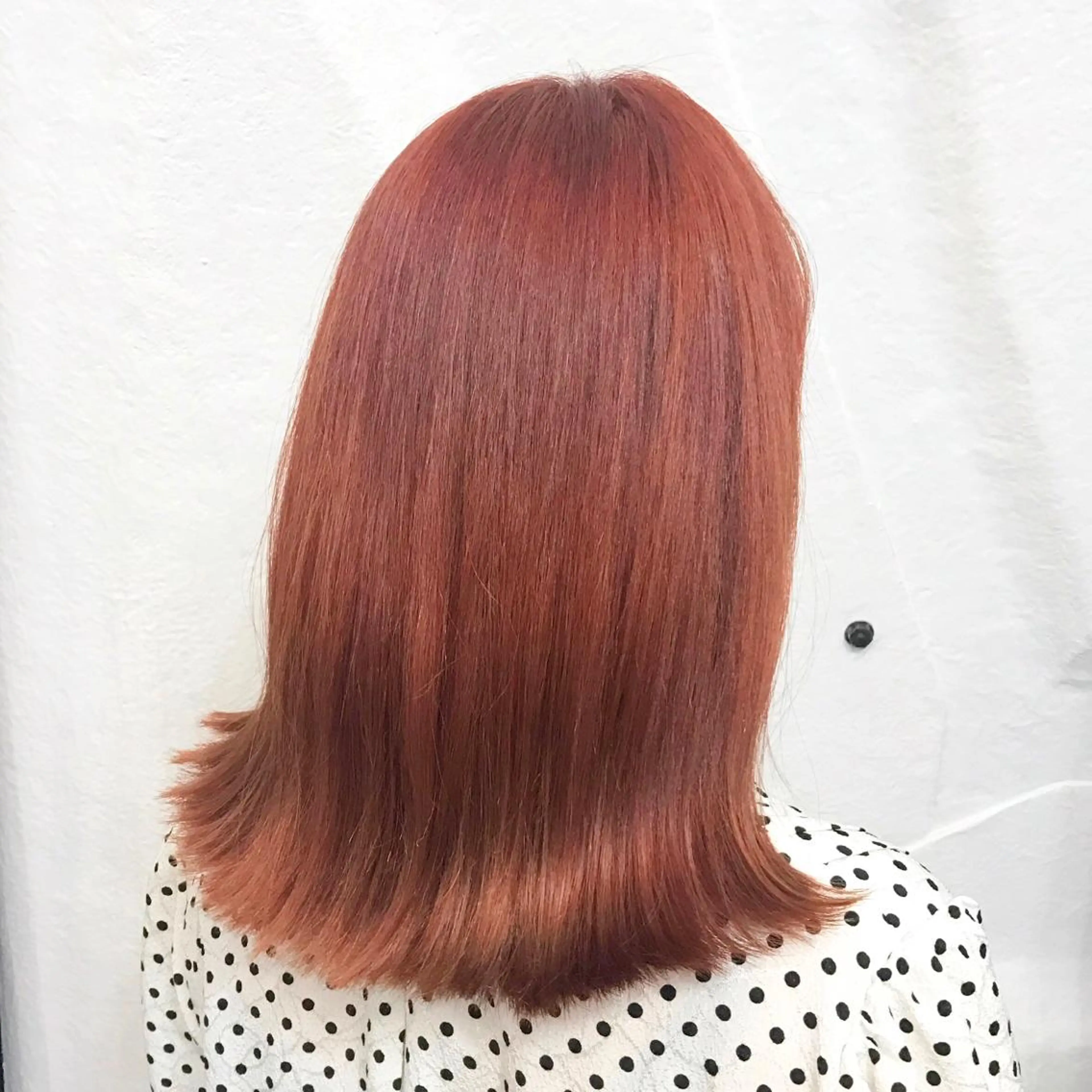ミディアム カラー ダブルカラー オレンジ 切りっぱなしロブ サロウィン所属・K-POP好き美容師 🇰🇷Kai.Yのヘアスタイル