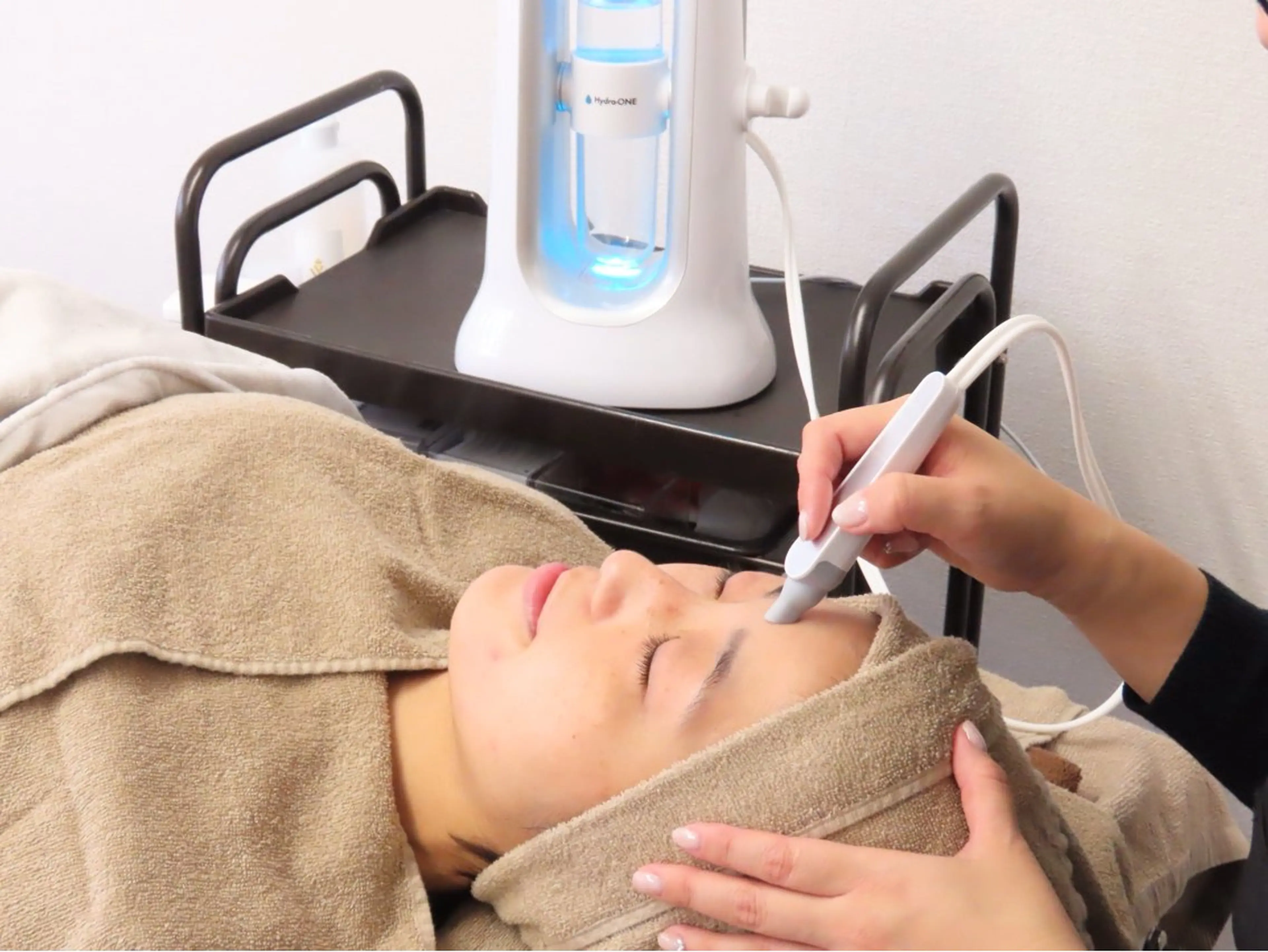 【限定メニュー】今話題の耳ツボジュエリーでおしゃれにケア+毛穴洗浄👃花粉を肌から守る　※女性限定サロンの写真
