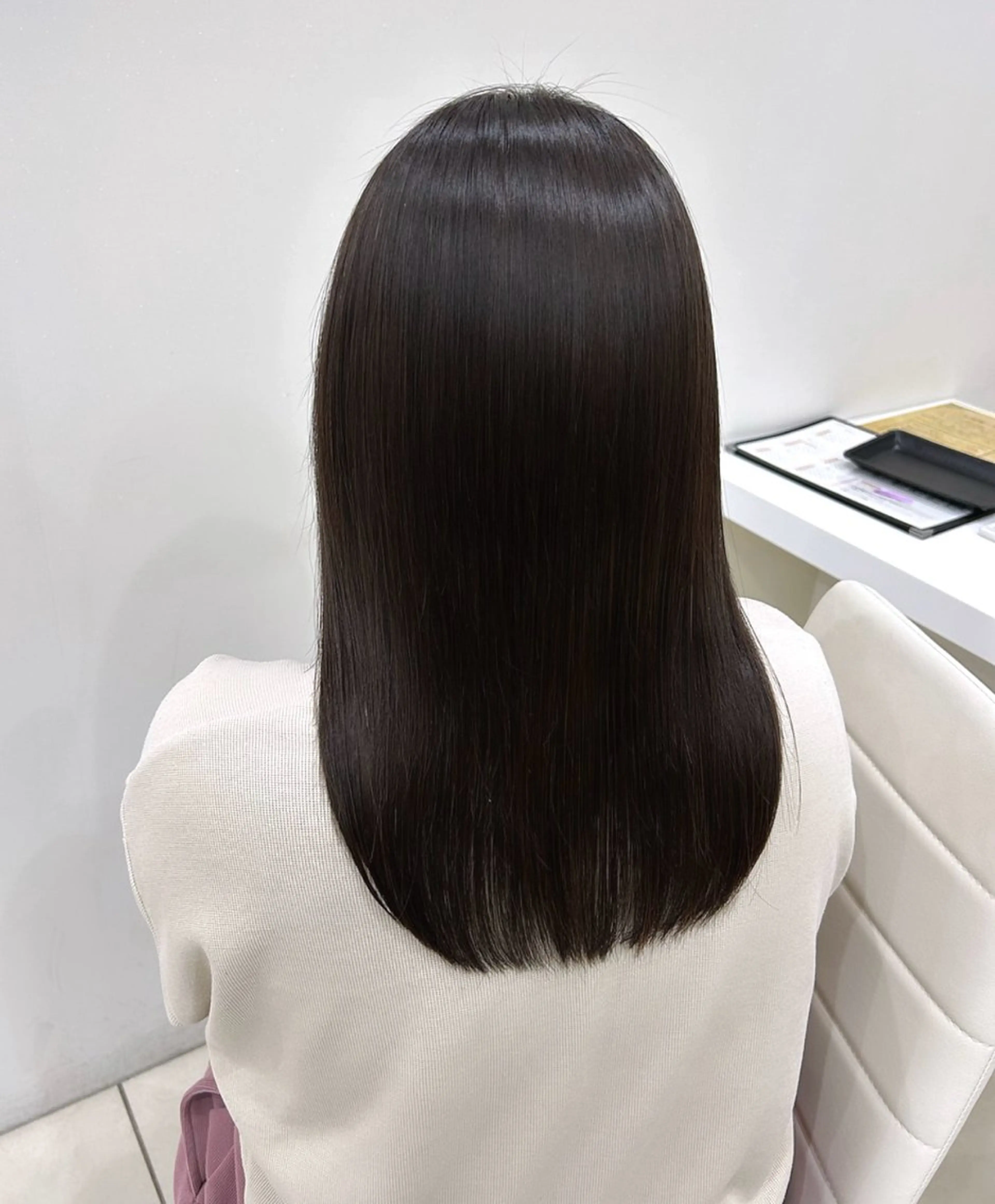 ロング 酸性ストレート カット 縮毛矯正 ハピネス所属・川本 真鈴のヘアスタイル