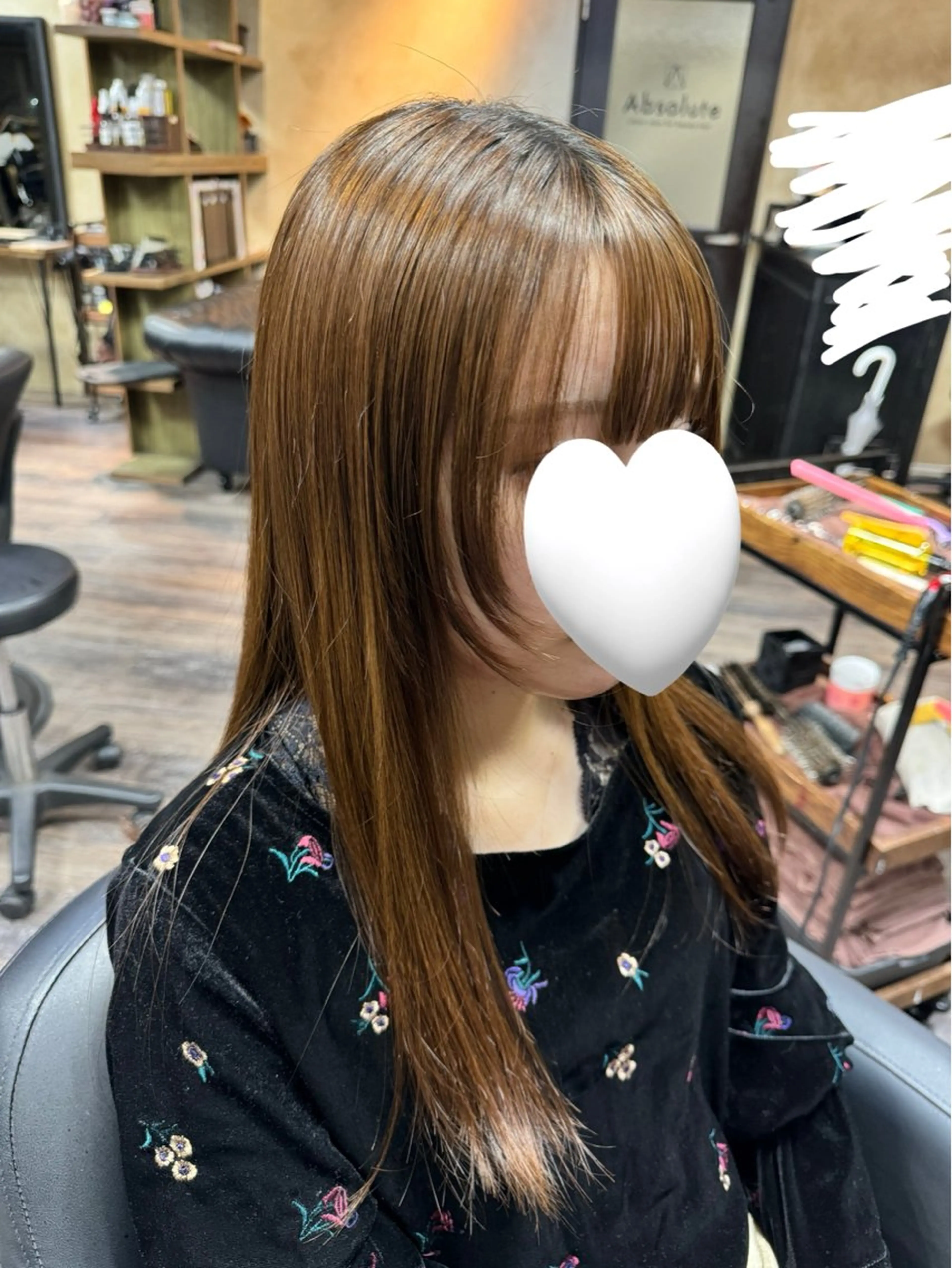 セミロング absolute所属・艶カラー🎀 YUUKAのヘアスタイル