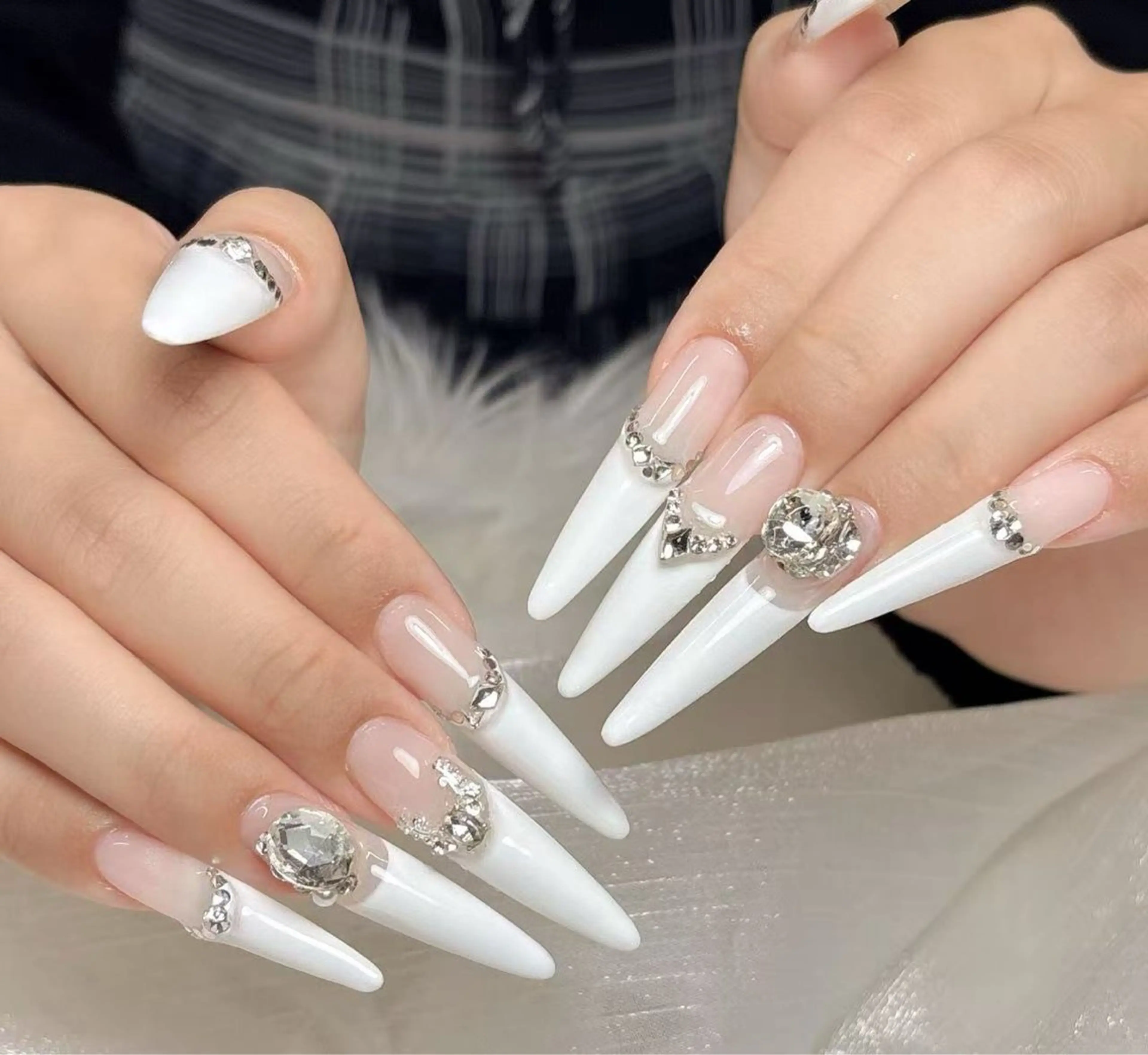 ネイル W &nail所属・Lu miのネイルデザイン