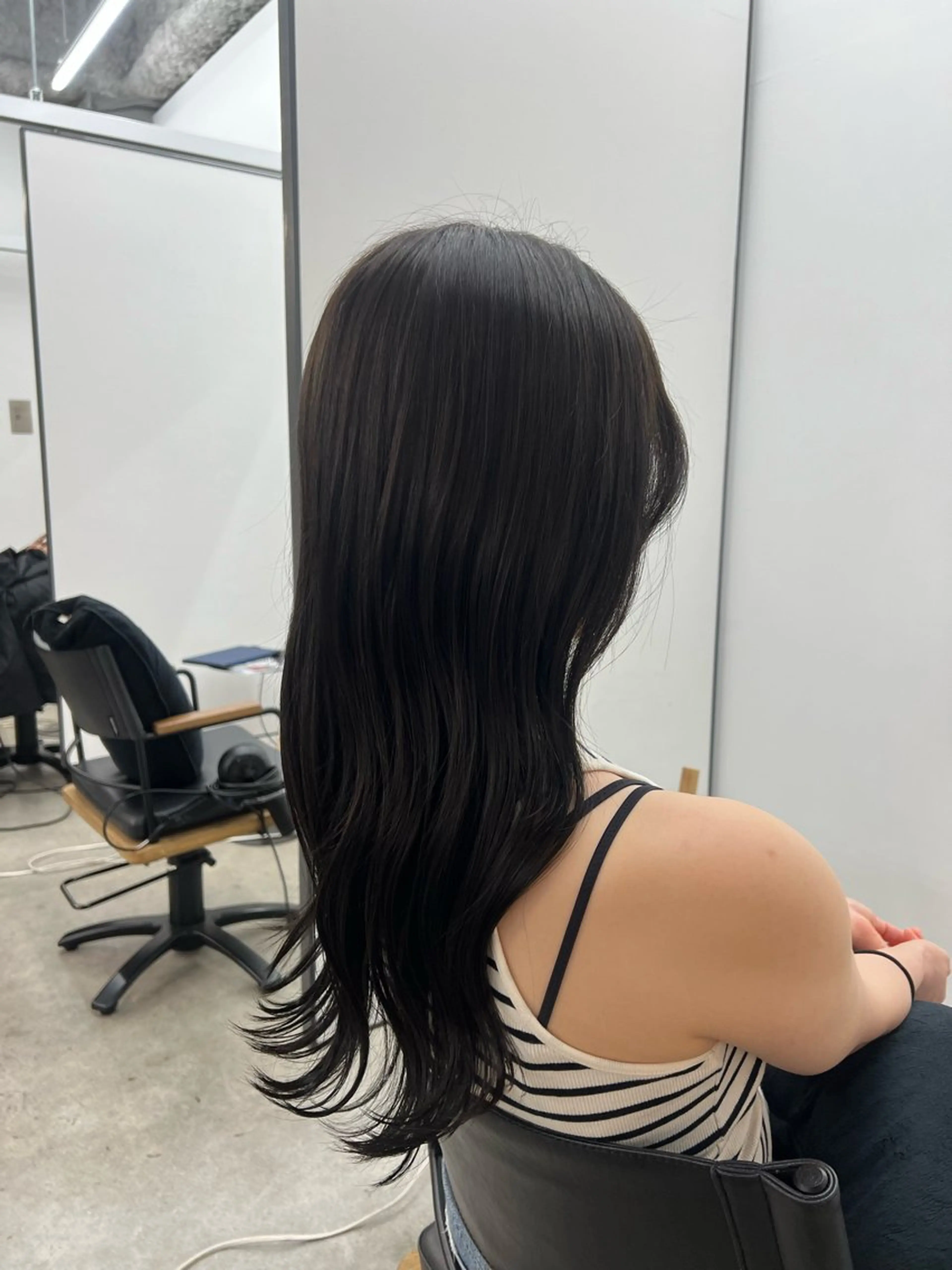 ロング パーマ×透明感カラー MIOのヘアスタイル