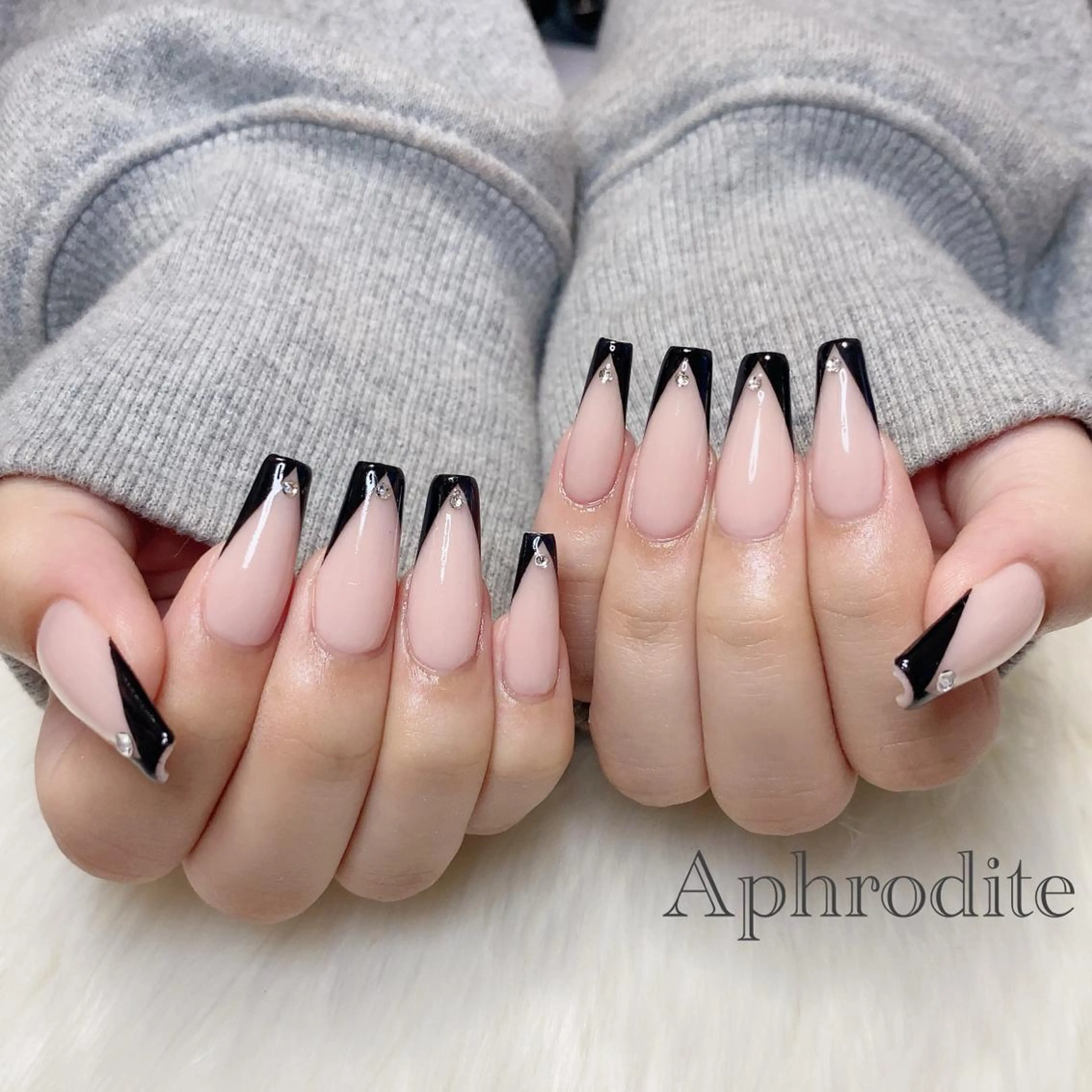 ネイル Aphrodite パラジェル認定サロンのネイルデザイン