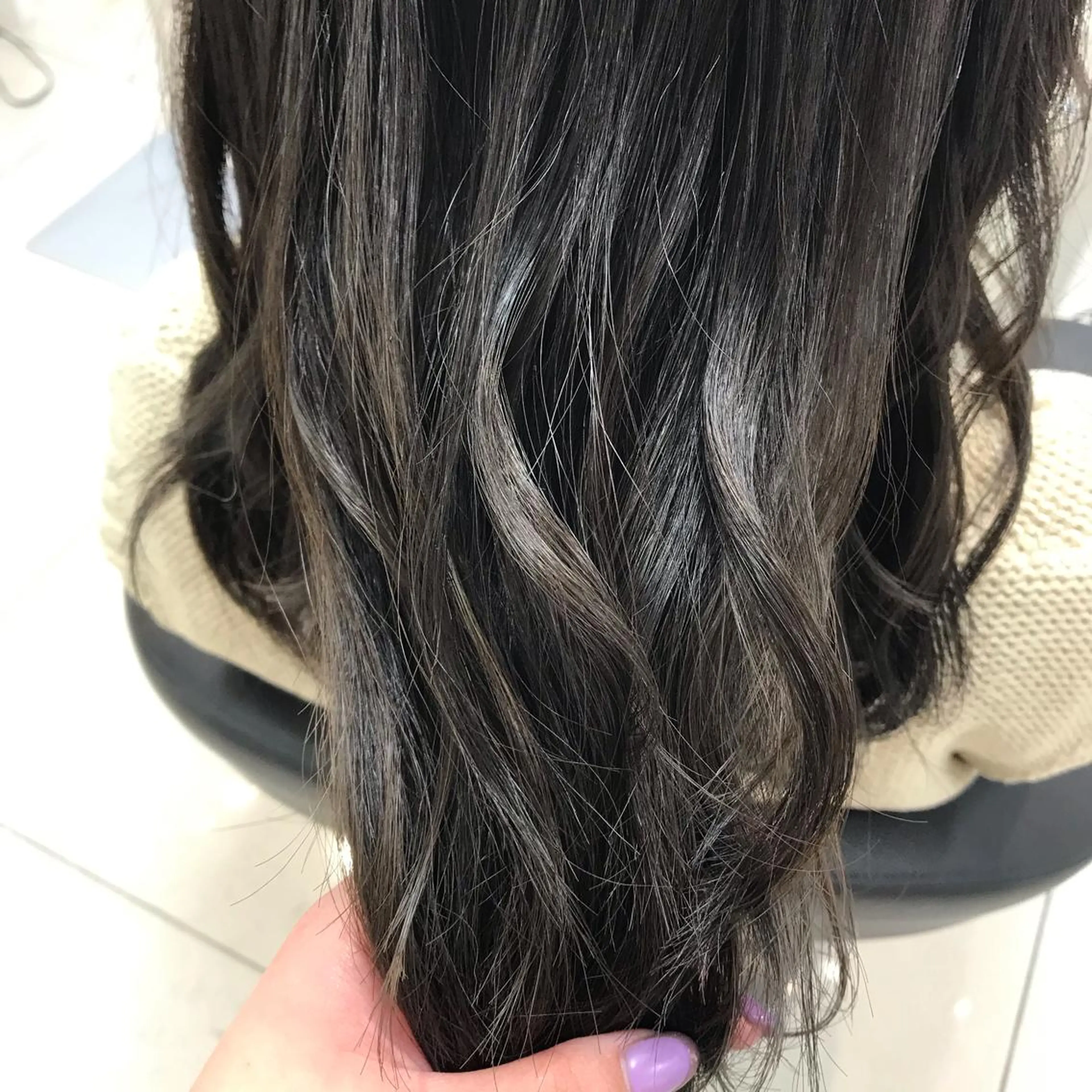 セミロング カラー 透明感カラー グレージュ イルミナカラー カット ヘアカラー トリートメント 暖色カラー🌹 中山由梨のヘアスタイル
