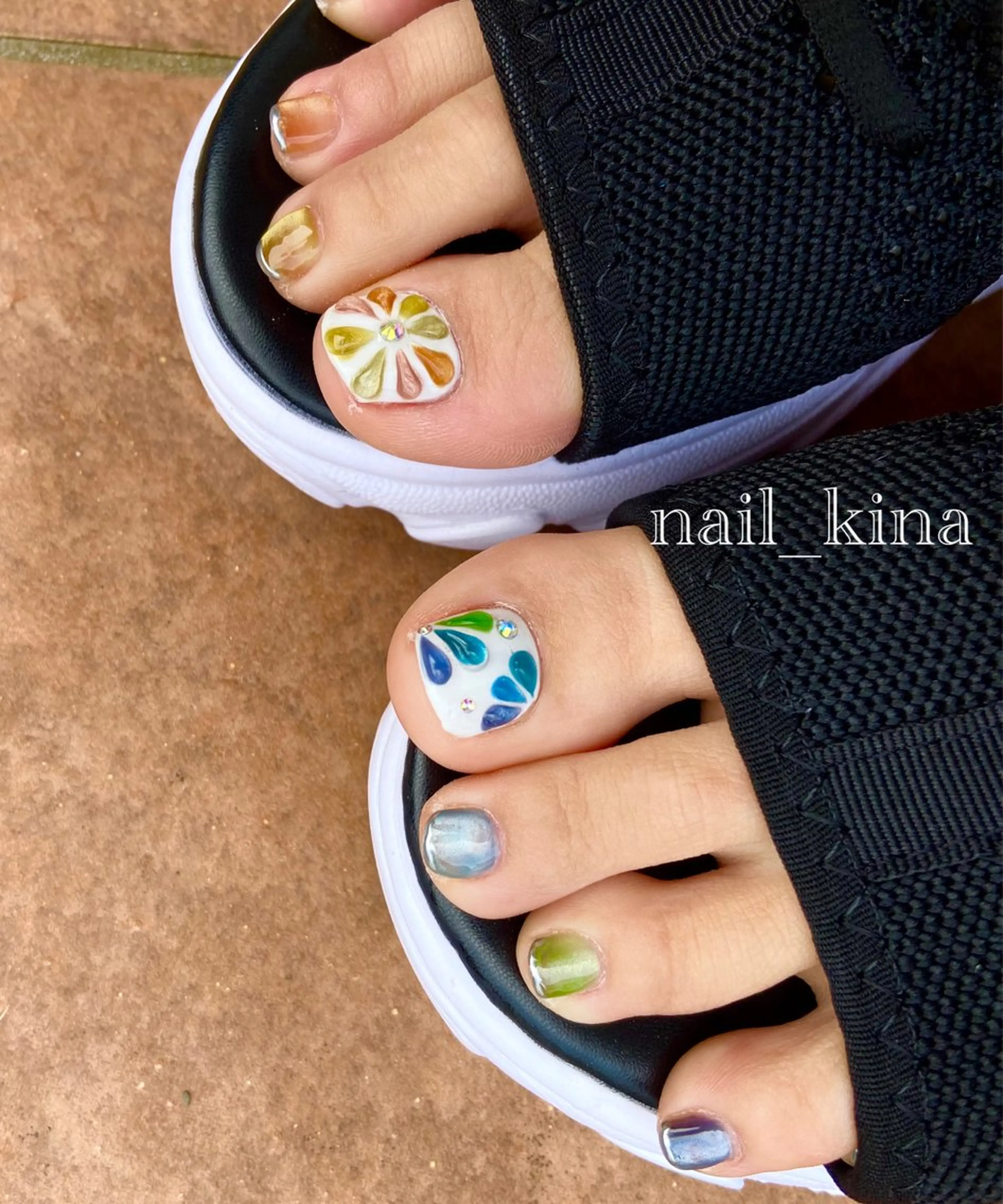 ネイル フラワーネイル フットネイル フットネイル nail_ kinaのネイルデザイン