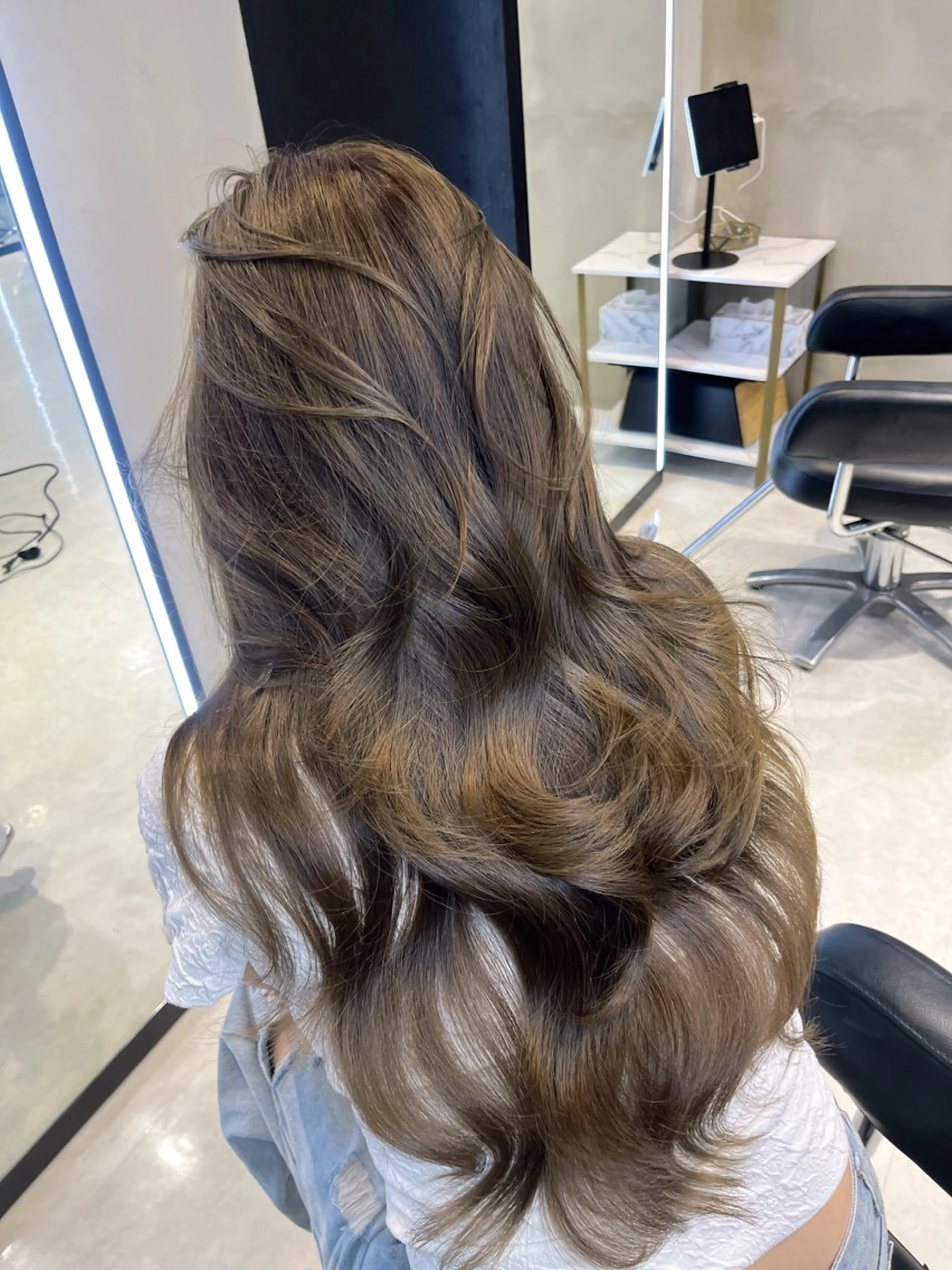 ロング カット ヘアカラー トリートメント 海野翔吾🇨🇳 ワンホンレイヤーのヘアスタイル
