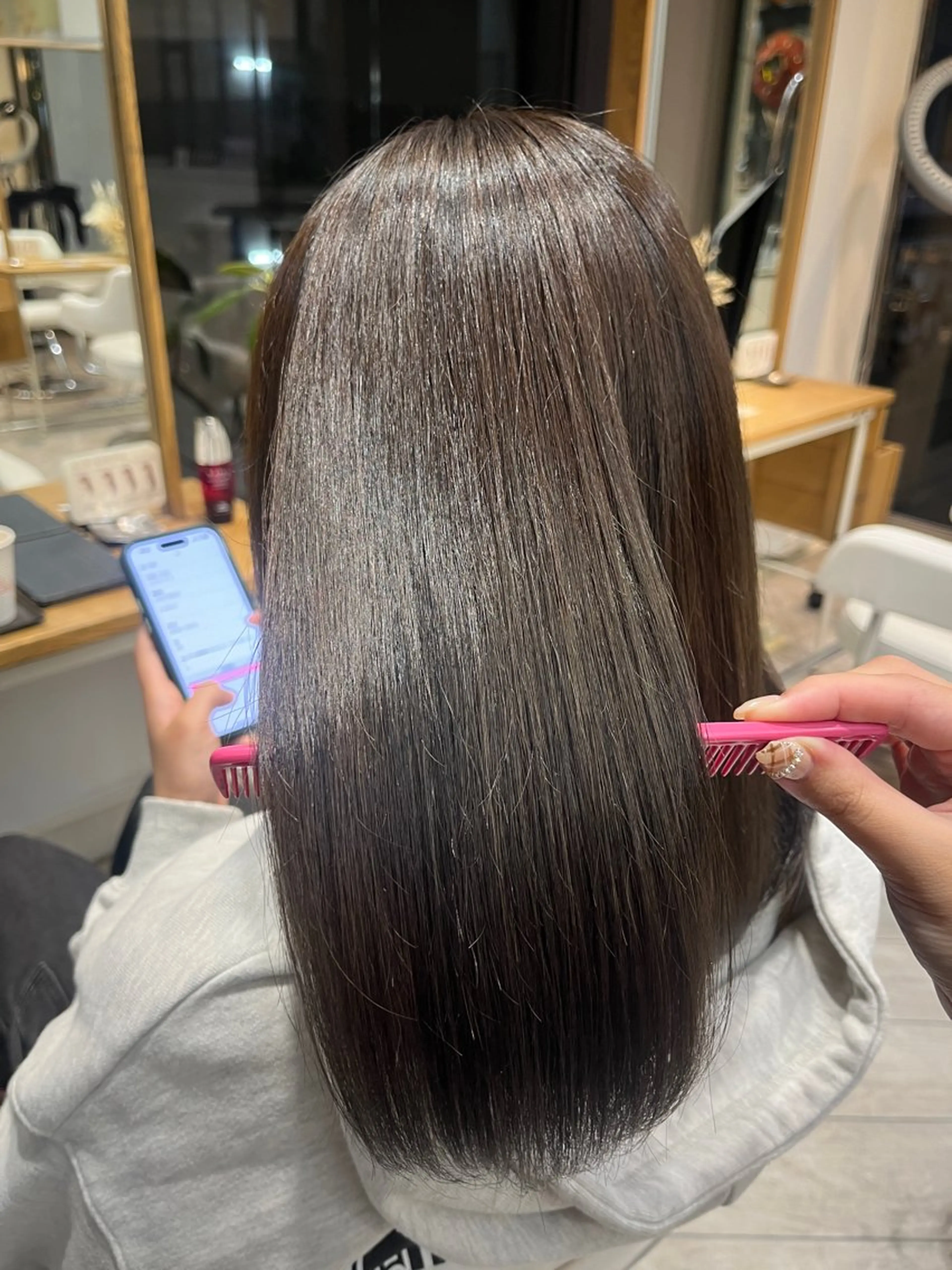 ロング カット ヘアカラー トリートメント AVANCE. chisatoのヘアスタイル