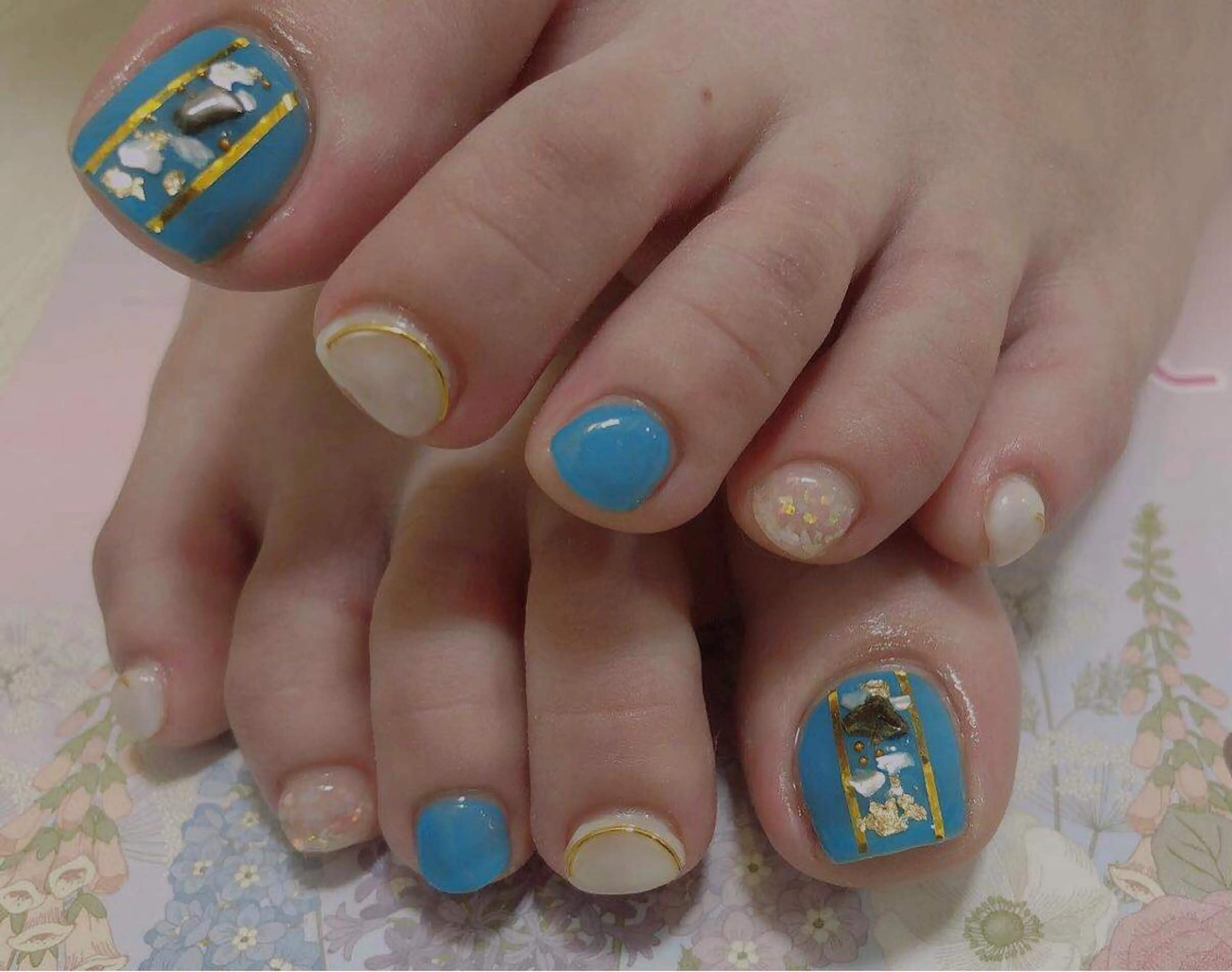 ネイル フットネイル ネイルサロン エクラ 🌹【スカルプ専門】のネイルデザイン