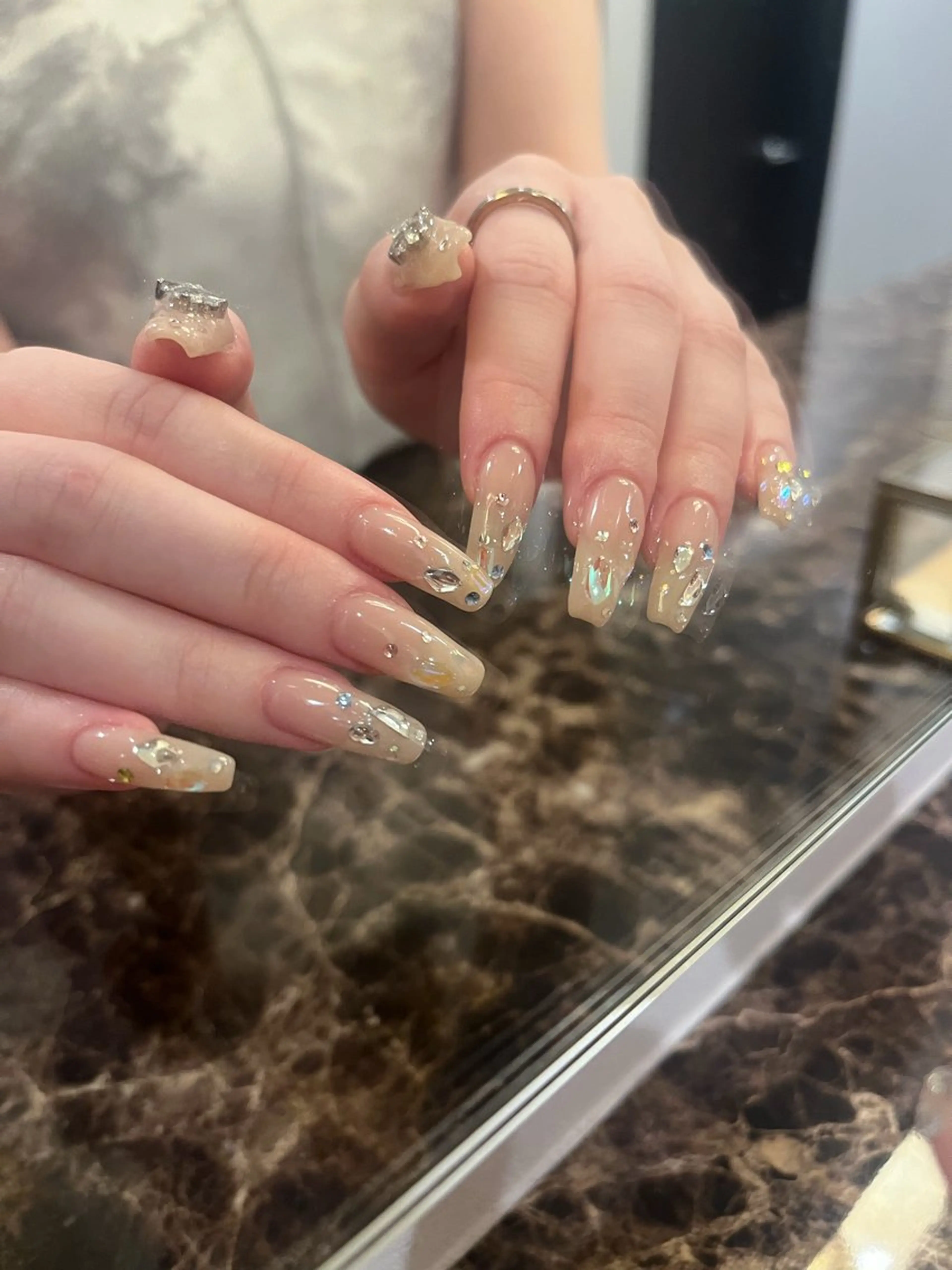 ネイル 小川 奈々花のネイルデザイン