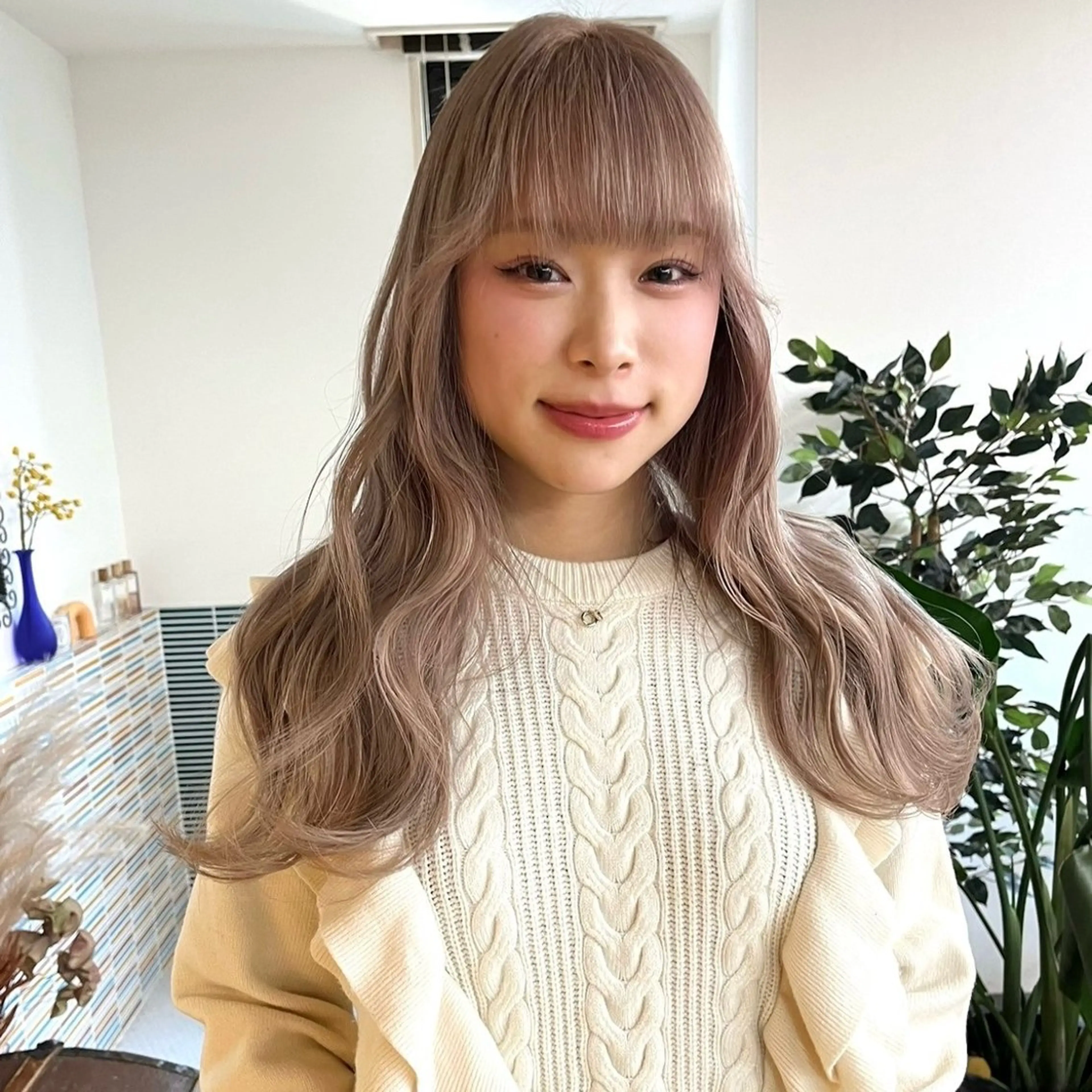 ロング カラー ヘアアレンジ ハイトーン mamiのヘアスタイル