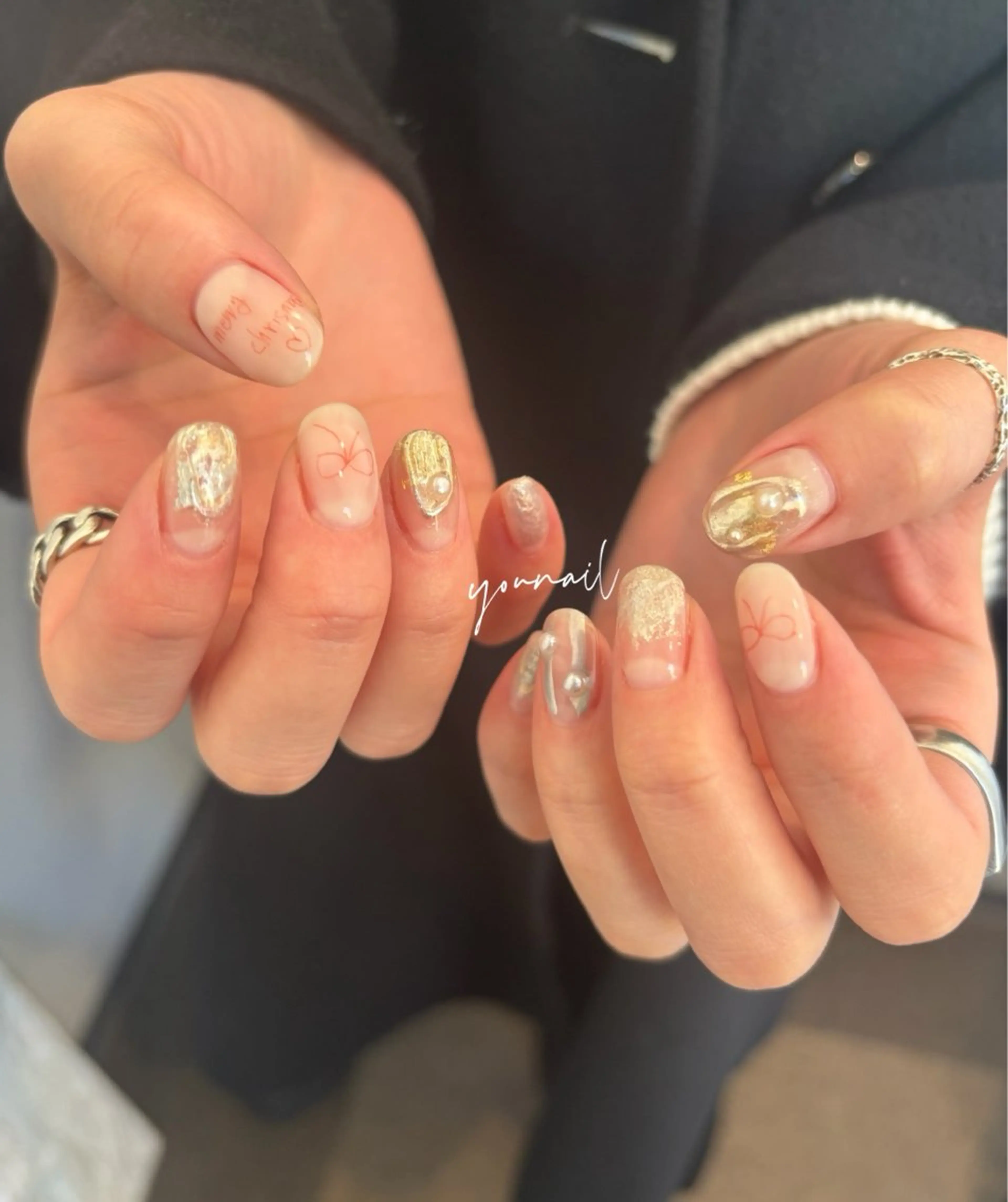 ネイル アートネイル チークネイル キラキラネイル 韓国ネイル ミラーネイル ハンドネイル younail所属・Younail 🍇のネイルデザイン