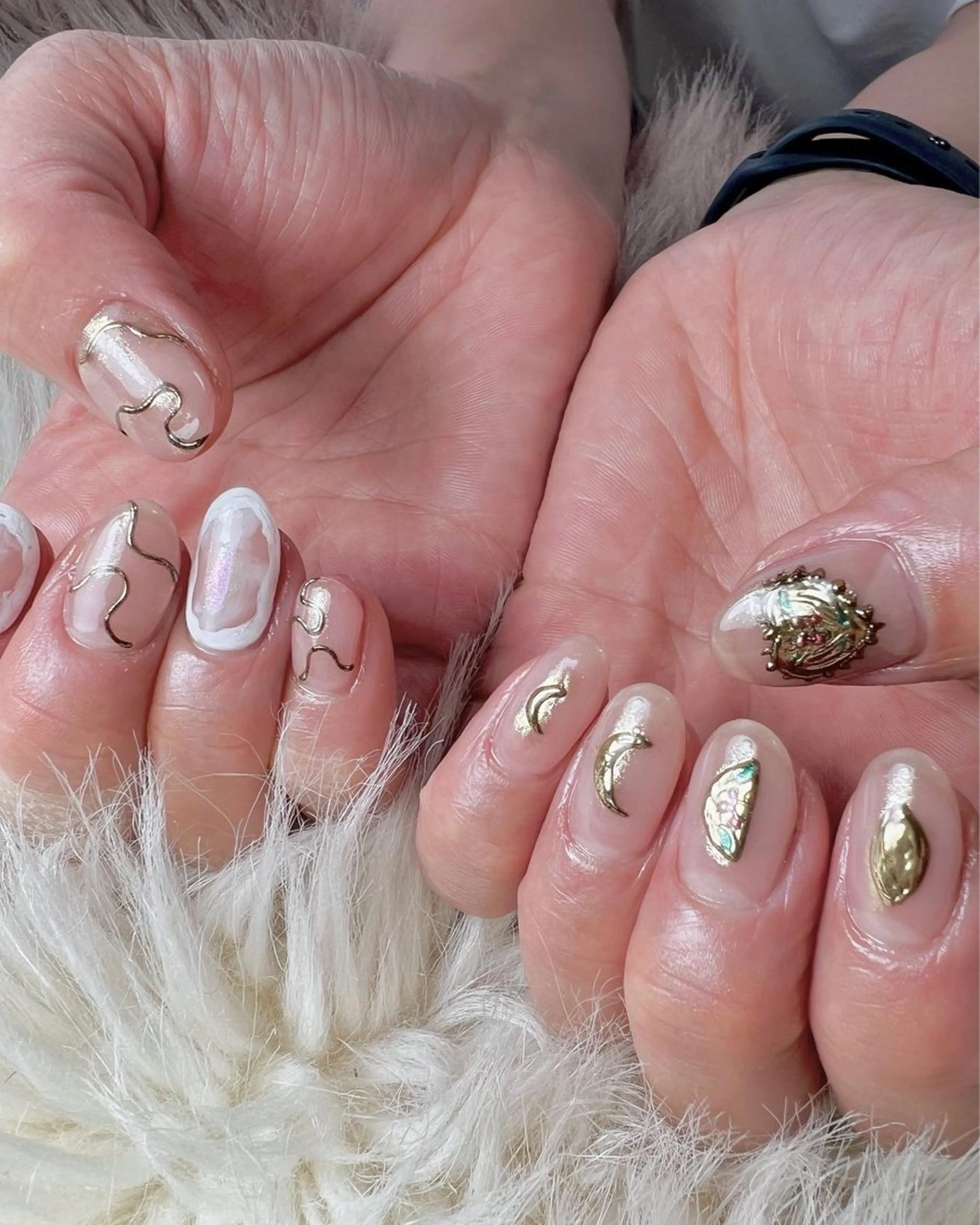 ネイル アートネイル ジェルネイル ミラーネイル 持ち込み ニュアンスネイル ハンドネイル flowers nailのネイルデザイン