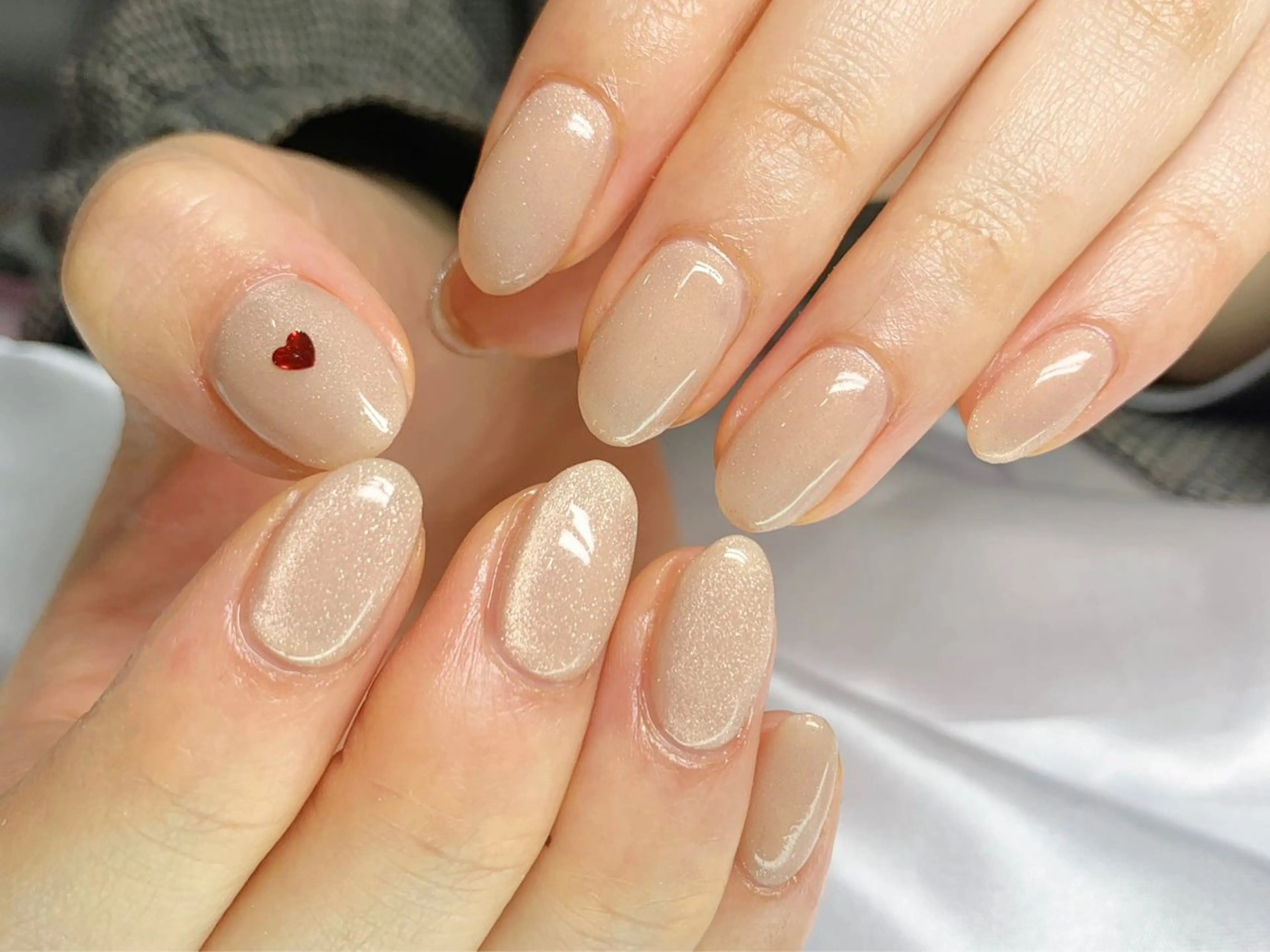ネイル フレンチネイル ガラスフレンチ 韓国ネイル マグネットネイル 持ち込み H'ami  nail salon所属・hami nailのネイルデザイン