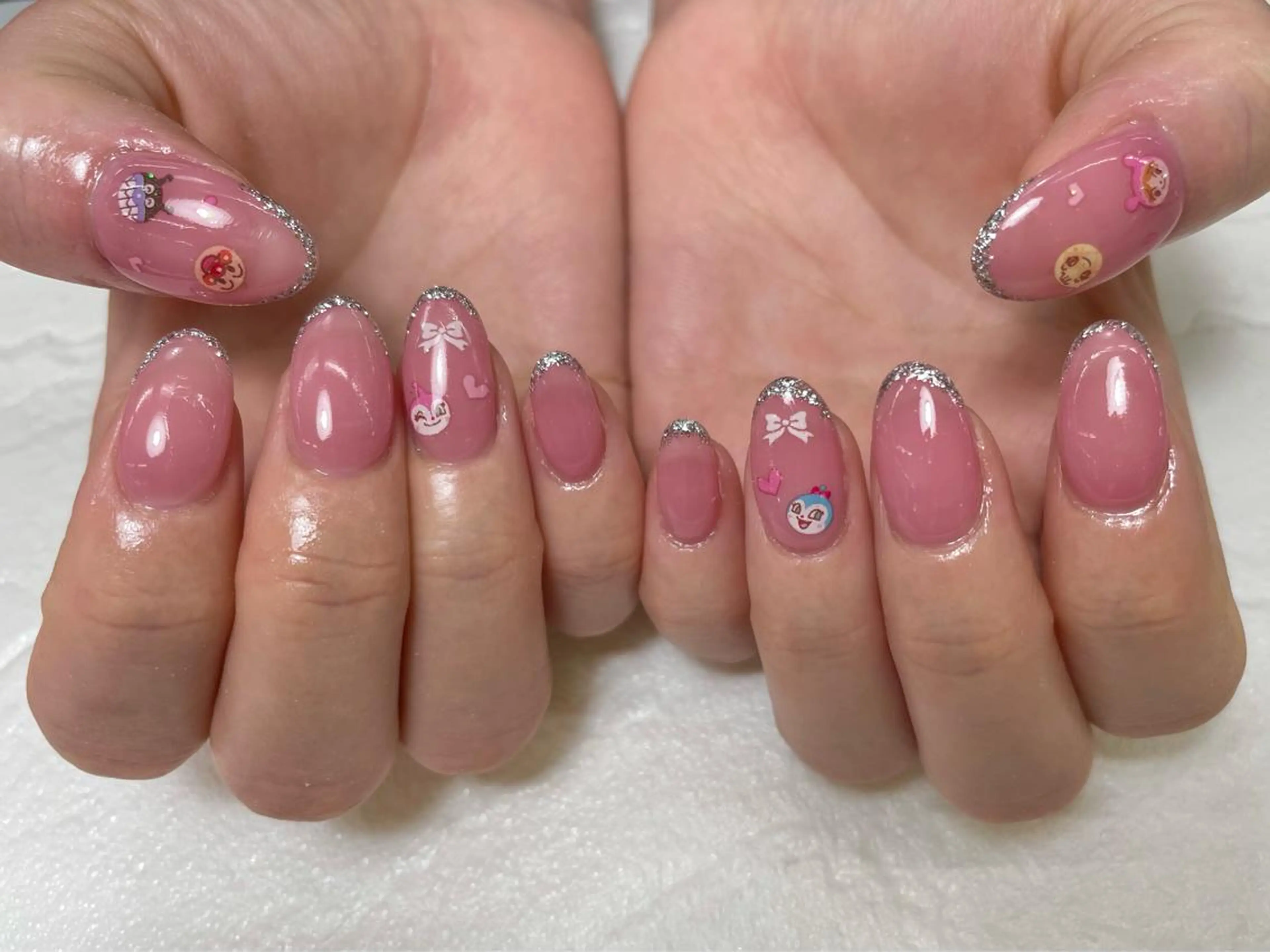 ネイル フレンチネイル ラメ(グリッター) 持ち込み Nail Blue512所属・Nailist MINORIのネイルデザイン