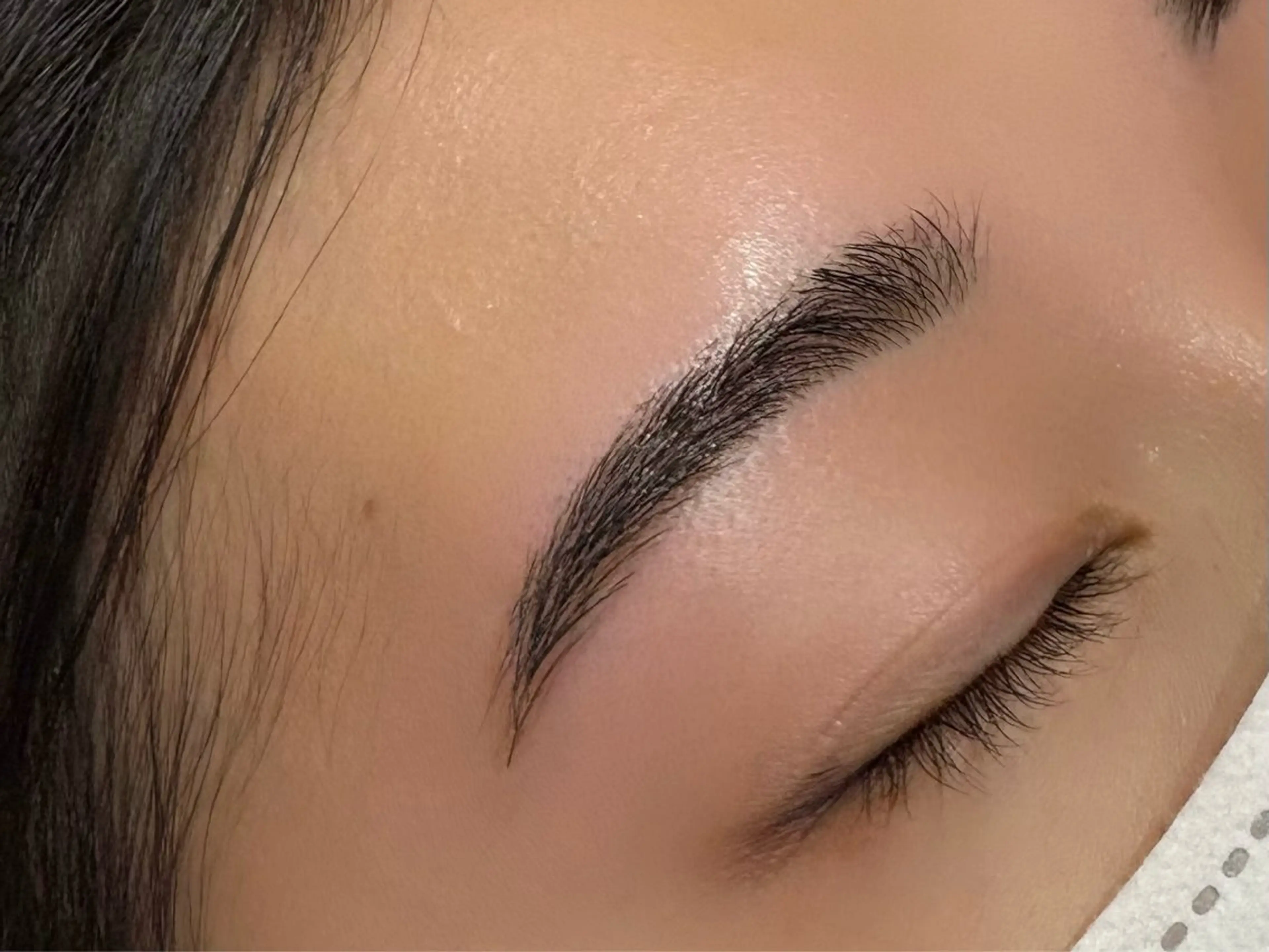 アイブロウ ワックス脱毛 小峰 利樹のマツエク・マツパデザイン