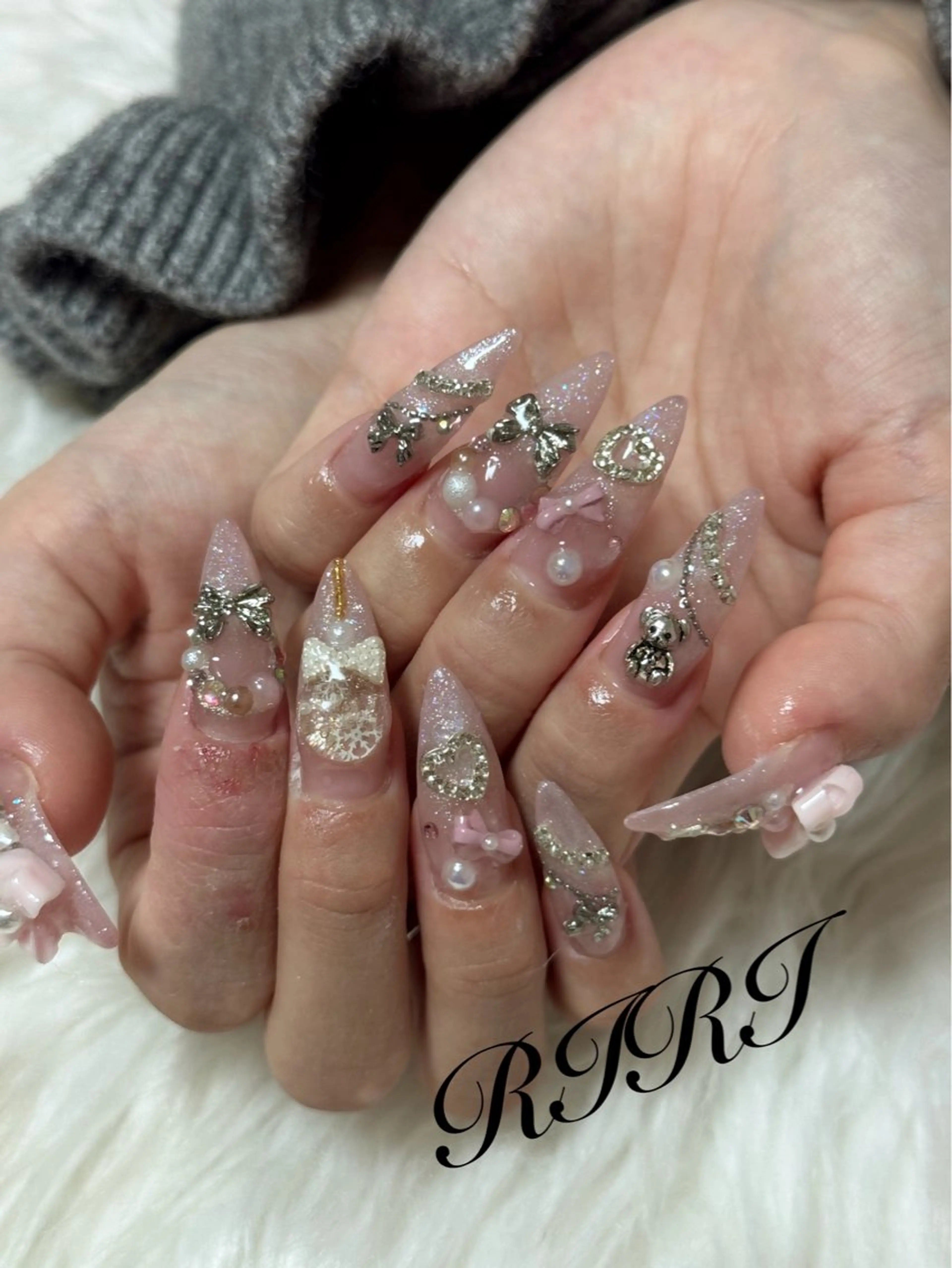 ネイル ジェルネイル ロングネイル スカルプネイル シンプルネイル 冬ネイル ハンドネイル riri オーナーのネイルデザイン