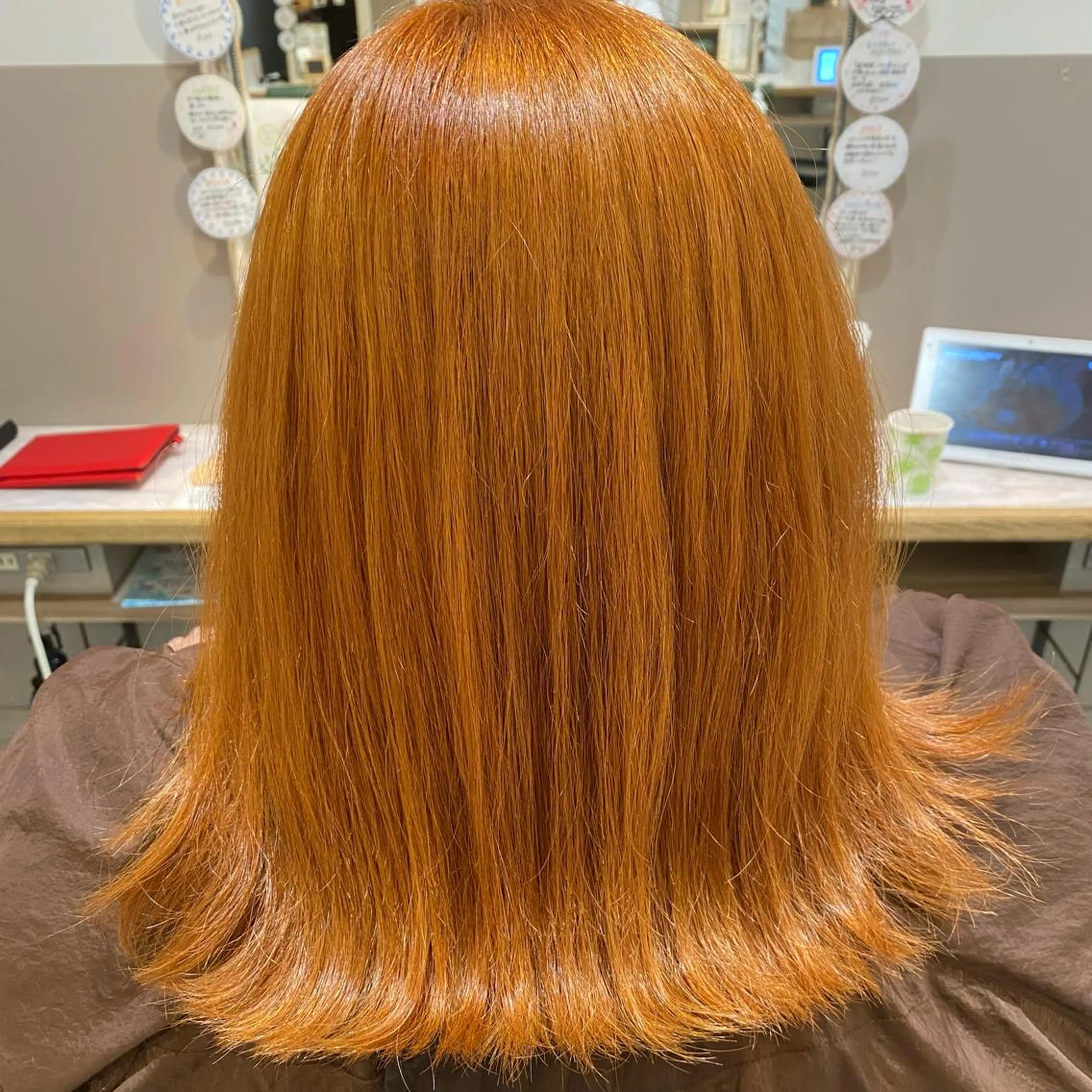 ミディアム カラー オレンジ ピンクカラー 床櫻 唯のヘアスタイル