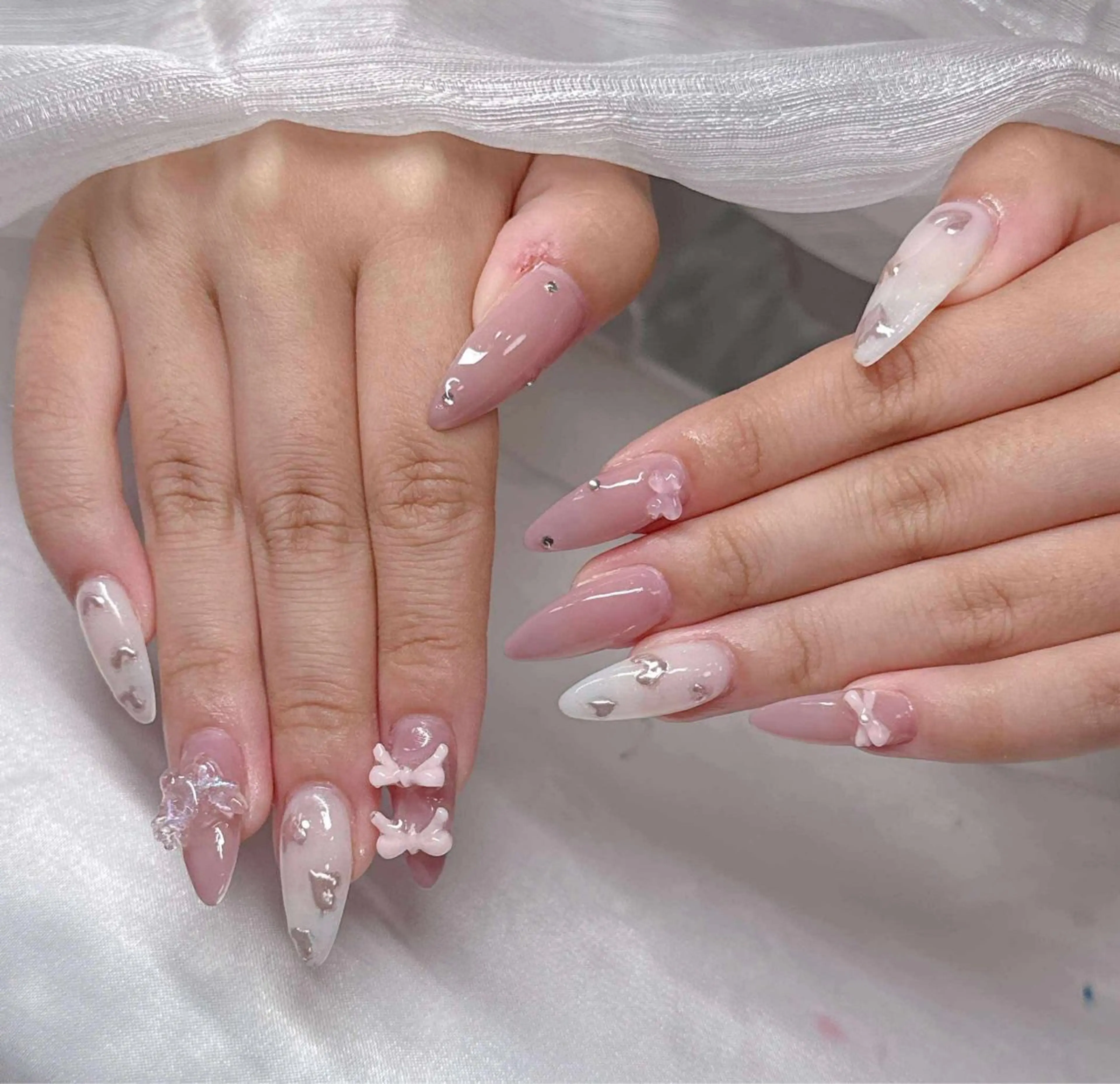 ネイル ハンドネイル Lee Nailsのネイルデザイン