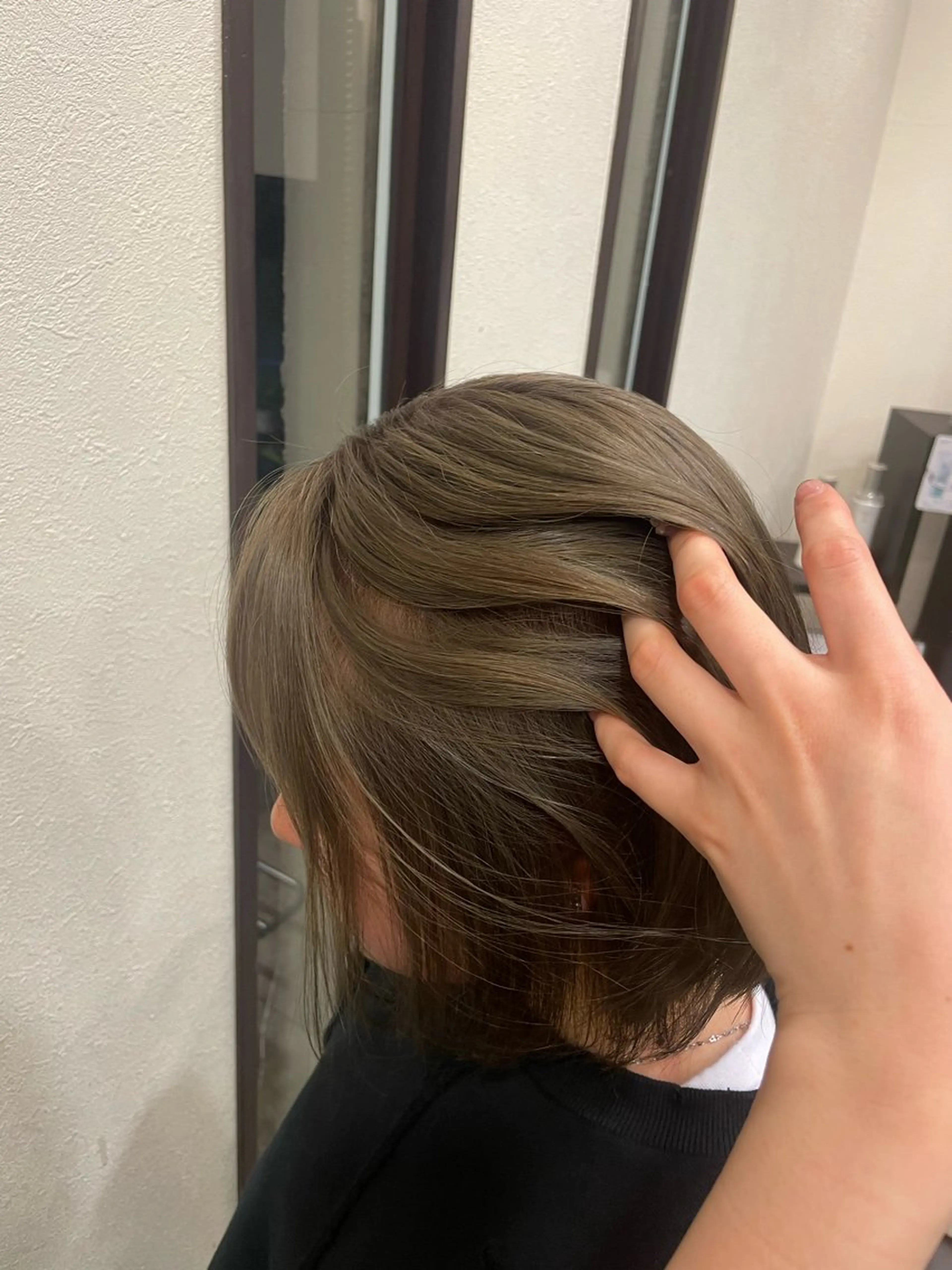 ショート カラー ベージュカラー 森 彪真のヘアスタイル