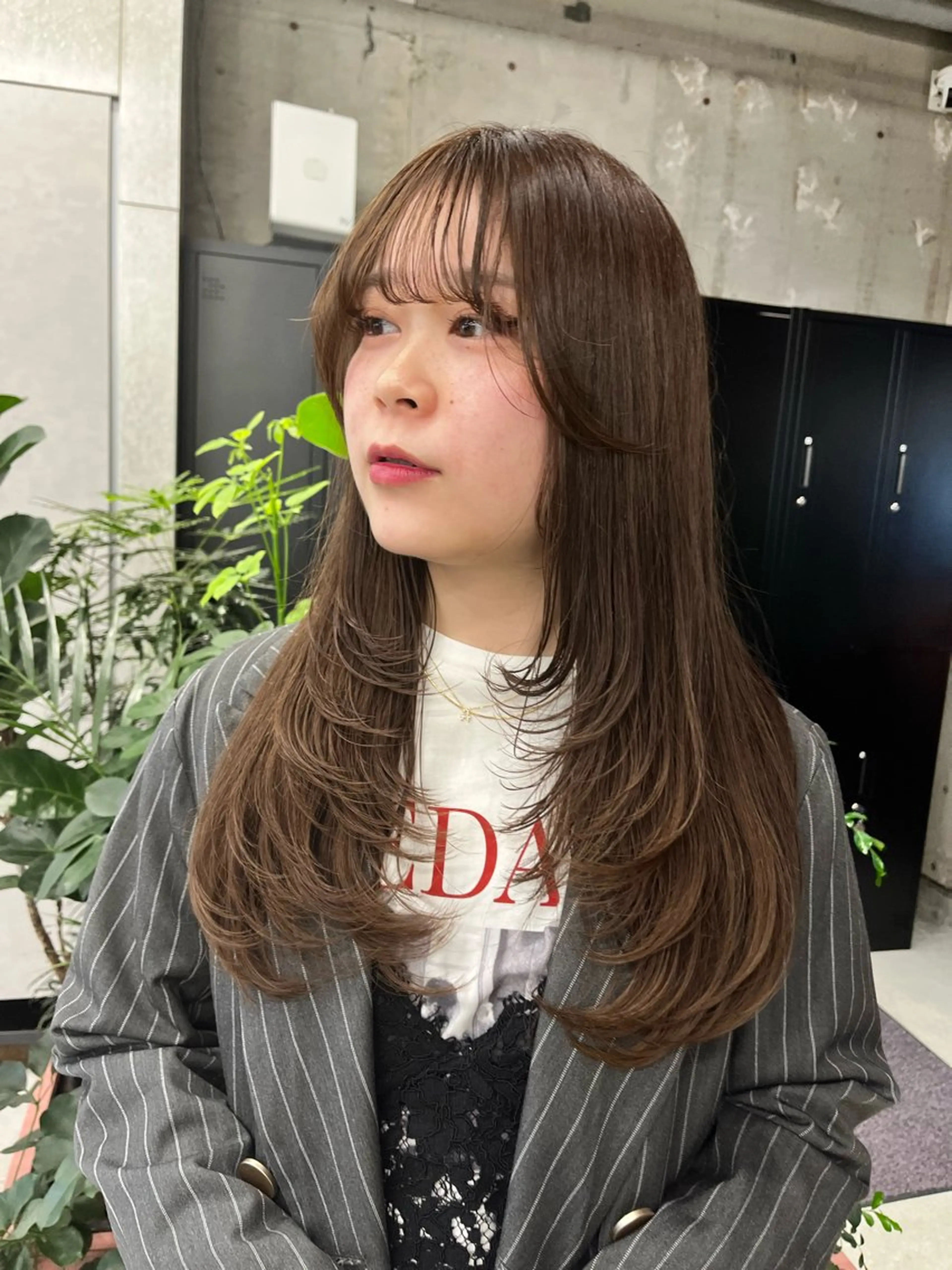 ロング ヘアカラー トリートメント 林 菜月のヘアスタイル