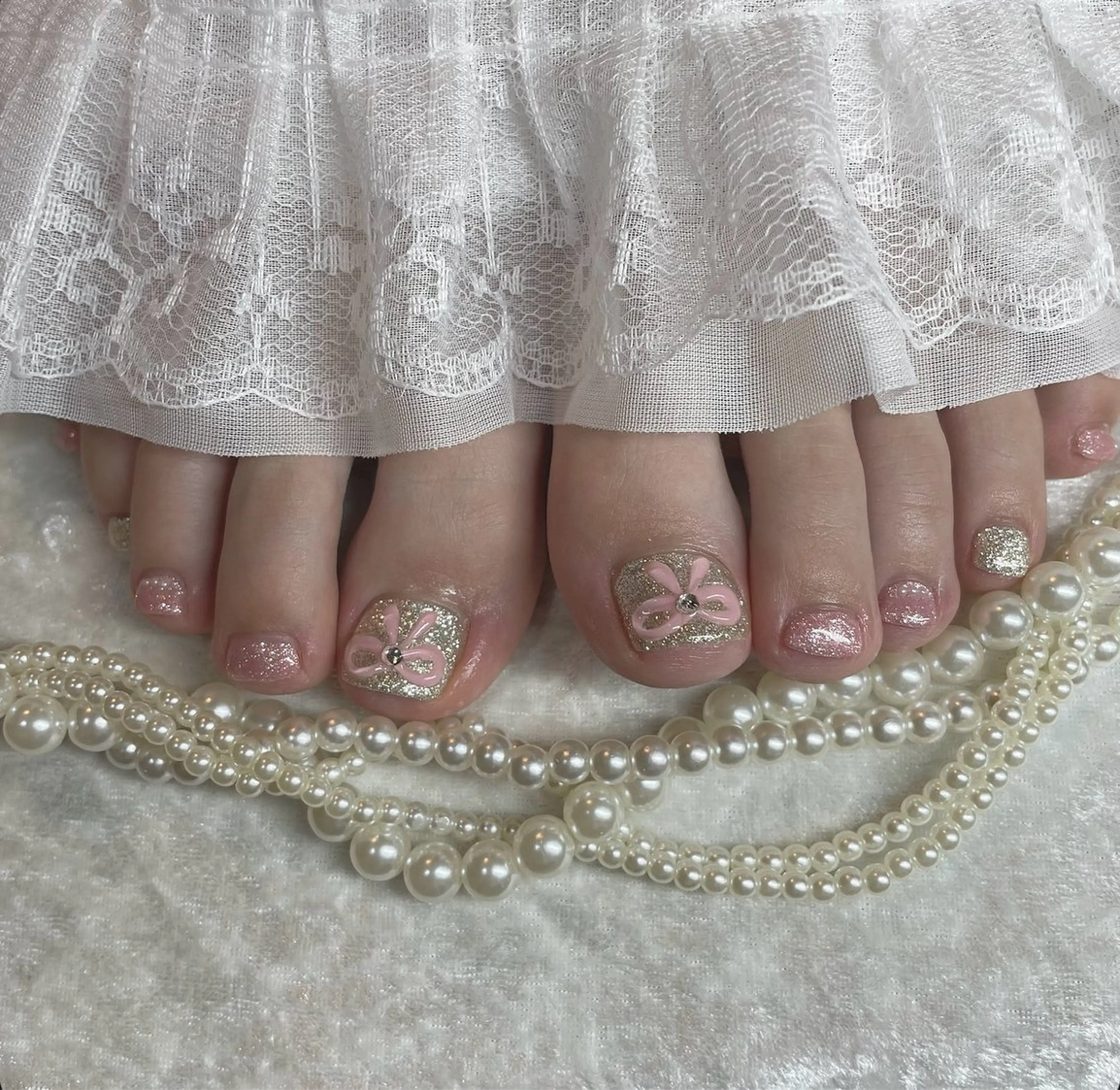 ネイル ジェルネイル 韓国ネイル 持ち込み ワンカラーネイル ワンホンネイル フットネイル fiore nail 🦋のネイルデザイン