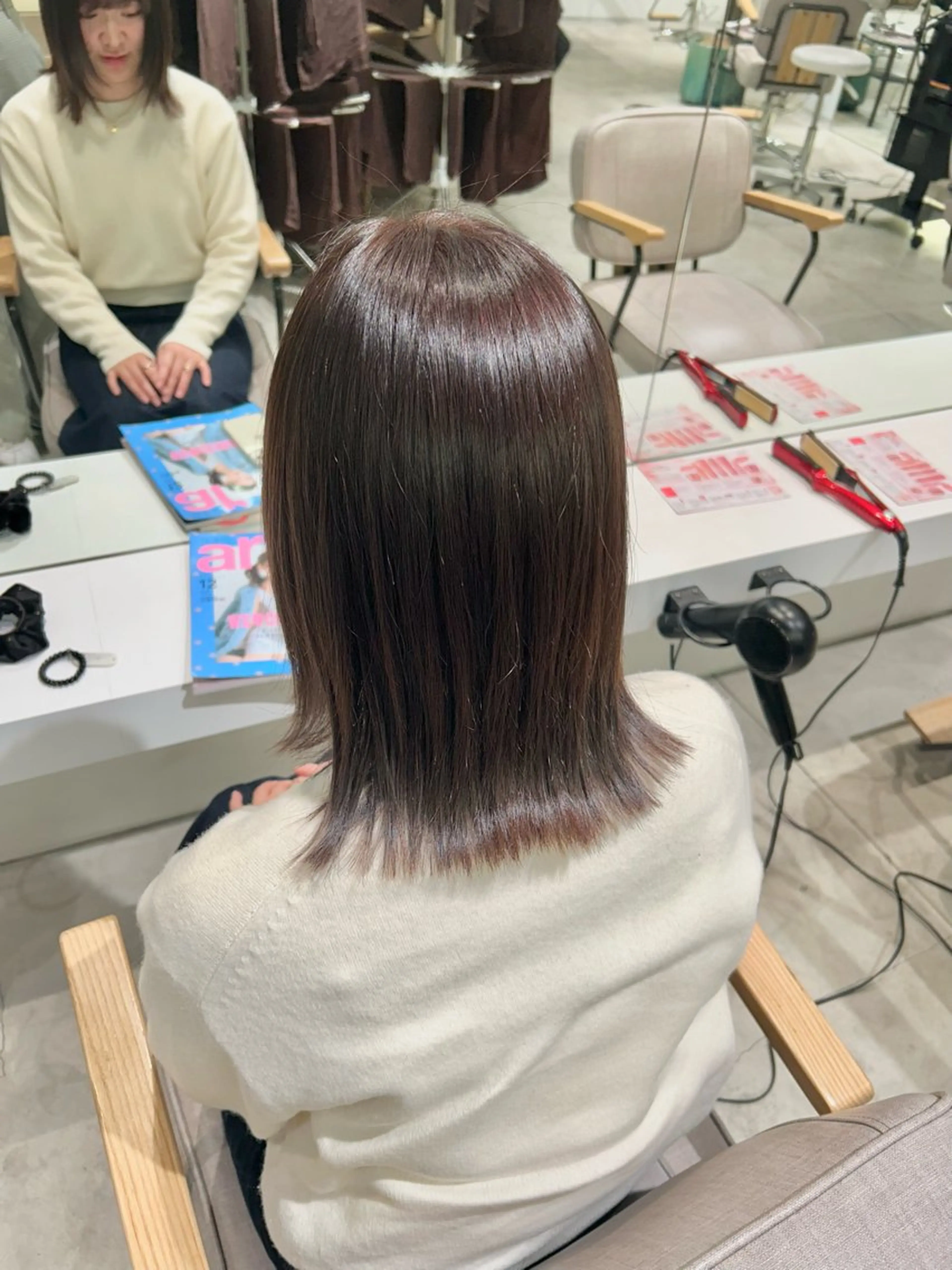 【梅雨前に☂️！】酸性ストレートでサラツヤヘアに☑️🩷の写真
