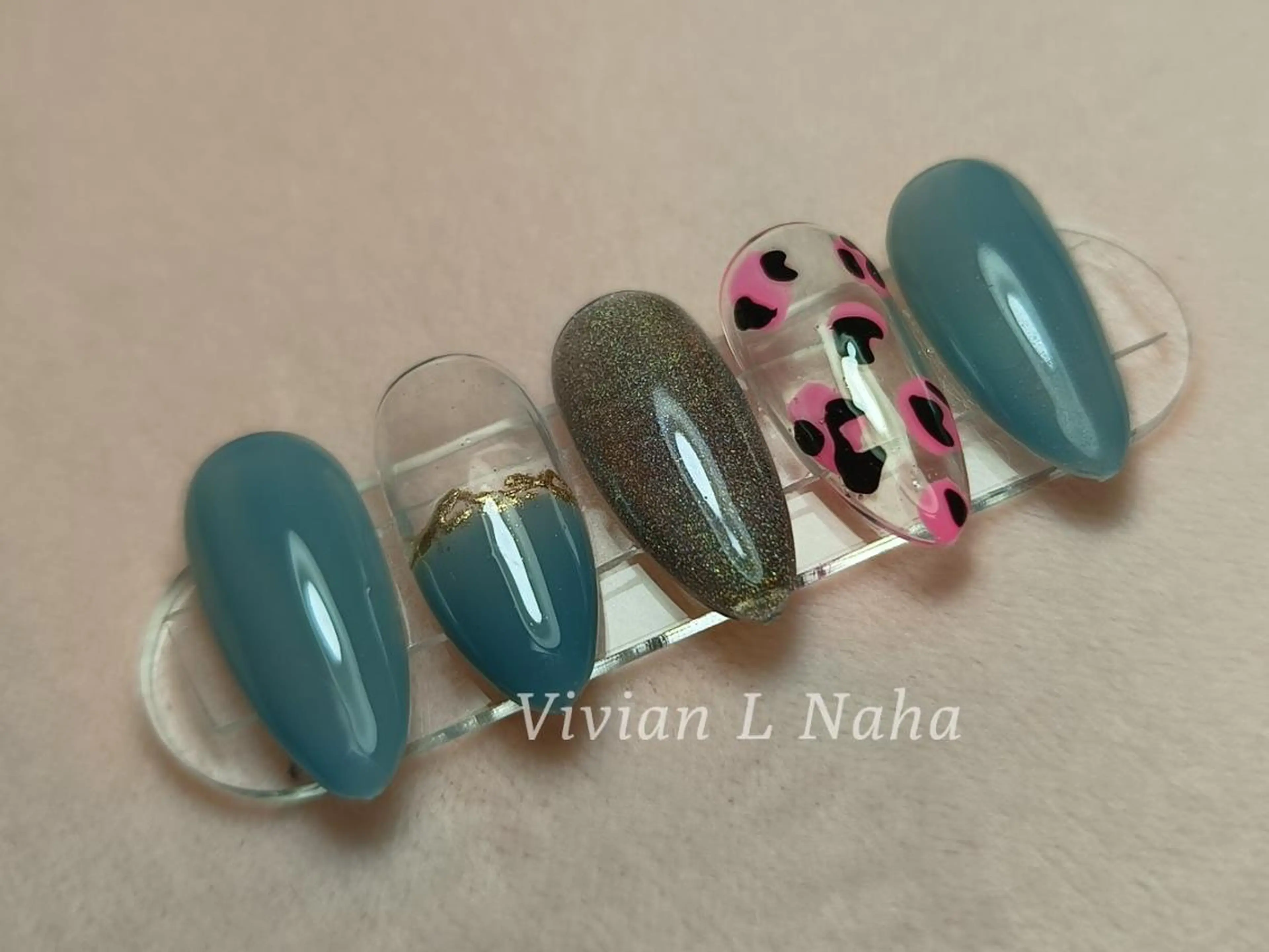 ネイル Vivian L NahaCecileのネイルデザイン