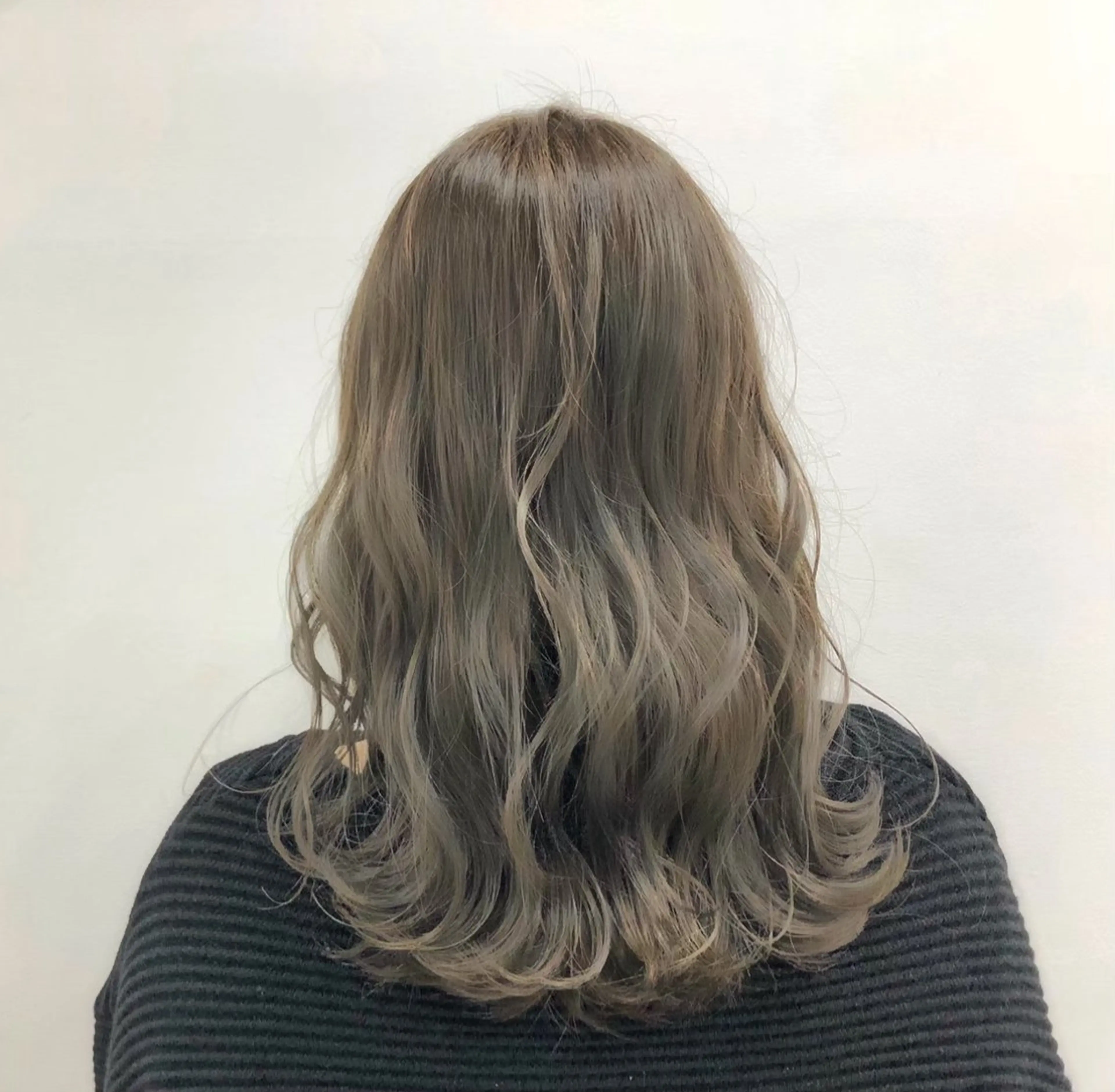 ミディアム カラー ヘアカラー 👑縮毛矯正& 透明感カラー七星👑のヘアスタイル