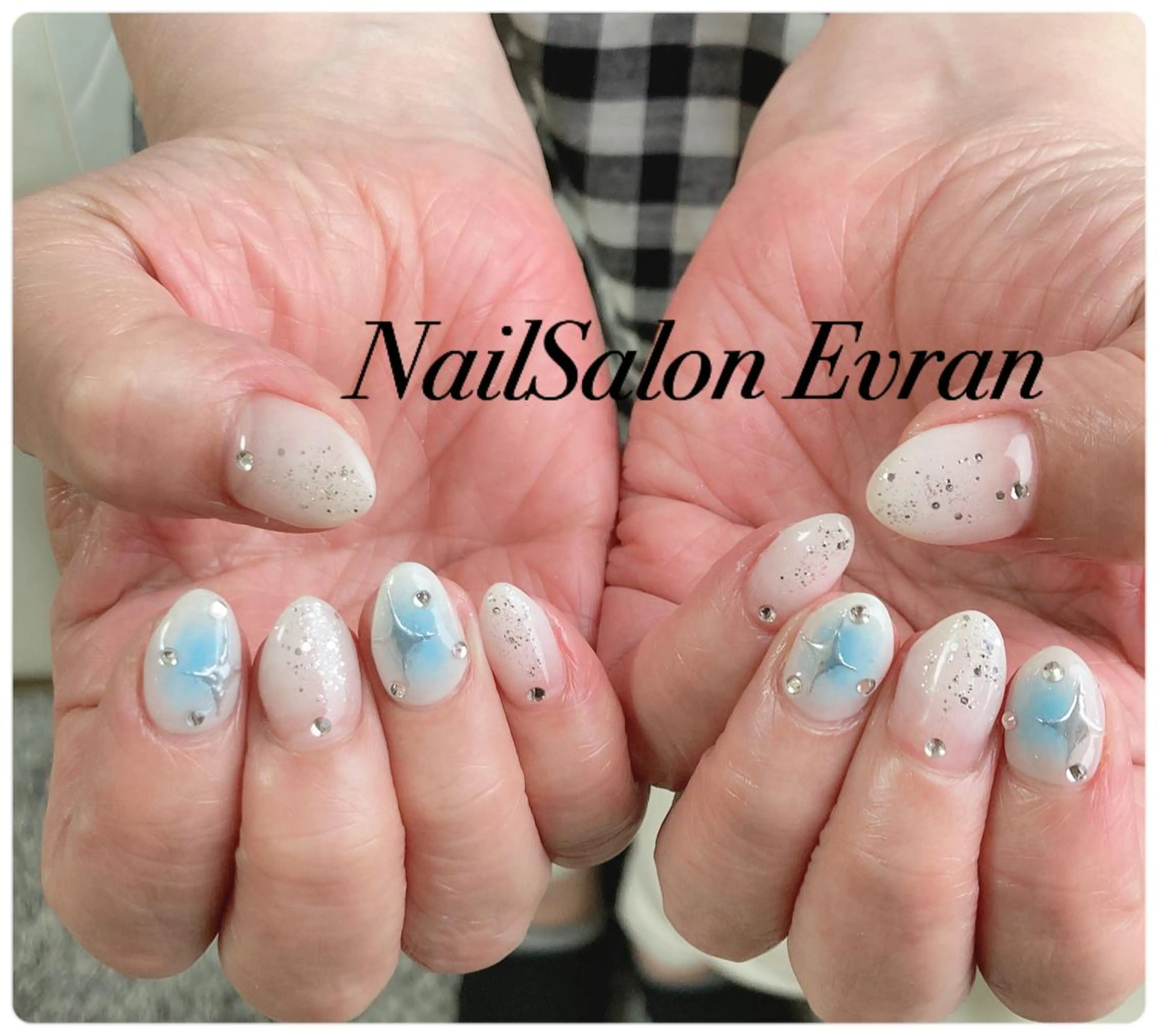 ネイル アートネイル フレンチネイル ラメ(グリッター) マグネットネイル 持ち込み ハンドネイル Nail salon Evranのネイルデザイン