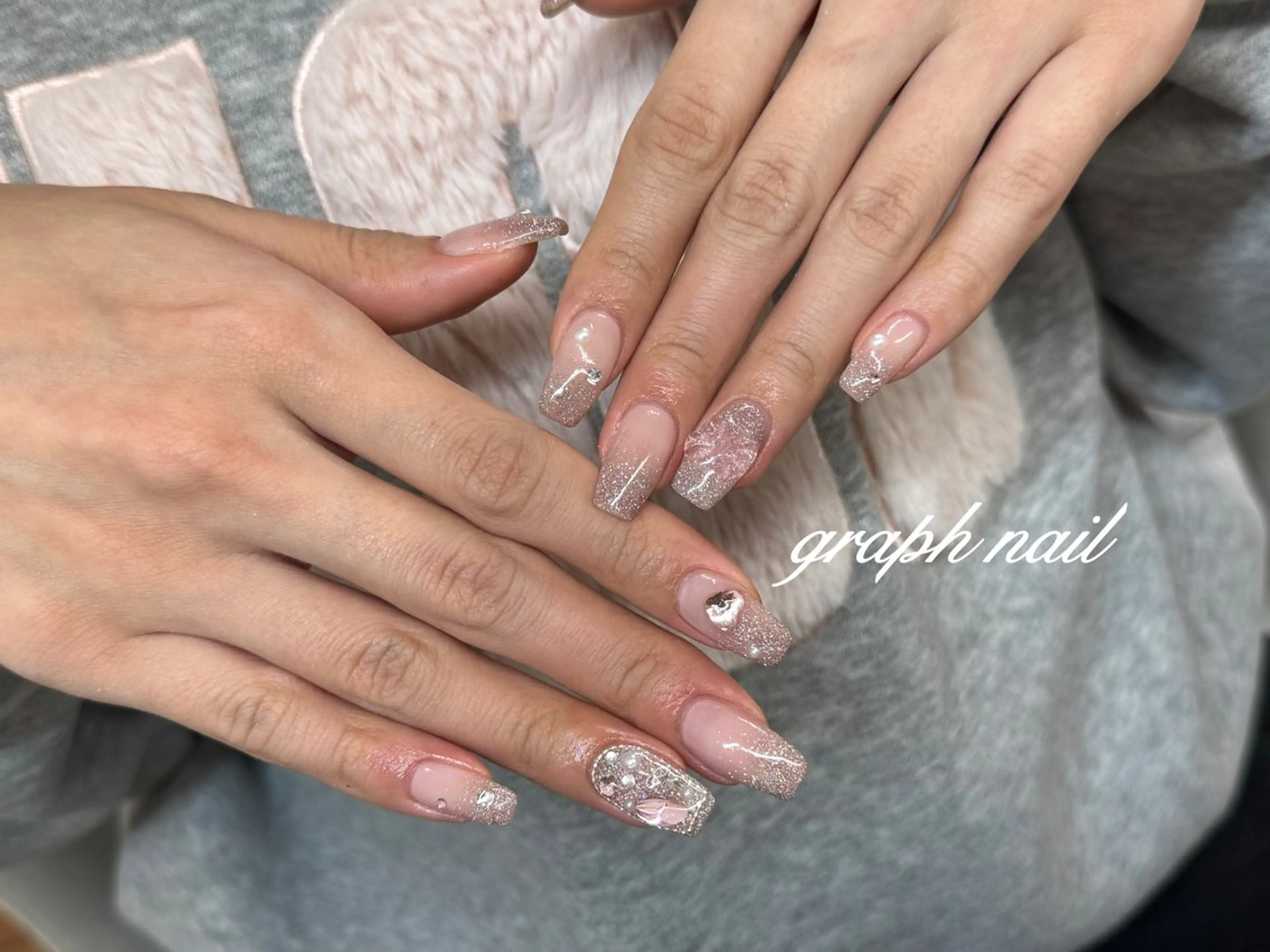 ネイル フラッシュネイル グラデーション ハンドネイル graph nail【グラフ ネイル】所属・graphnail‪ ‪‪❤︎‬manaのネイルデザイン