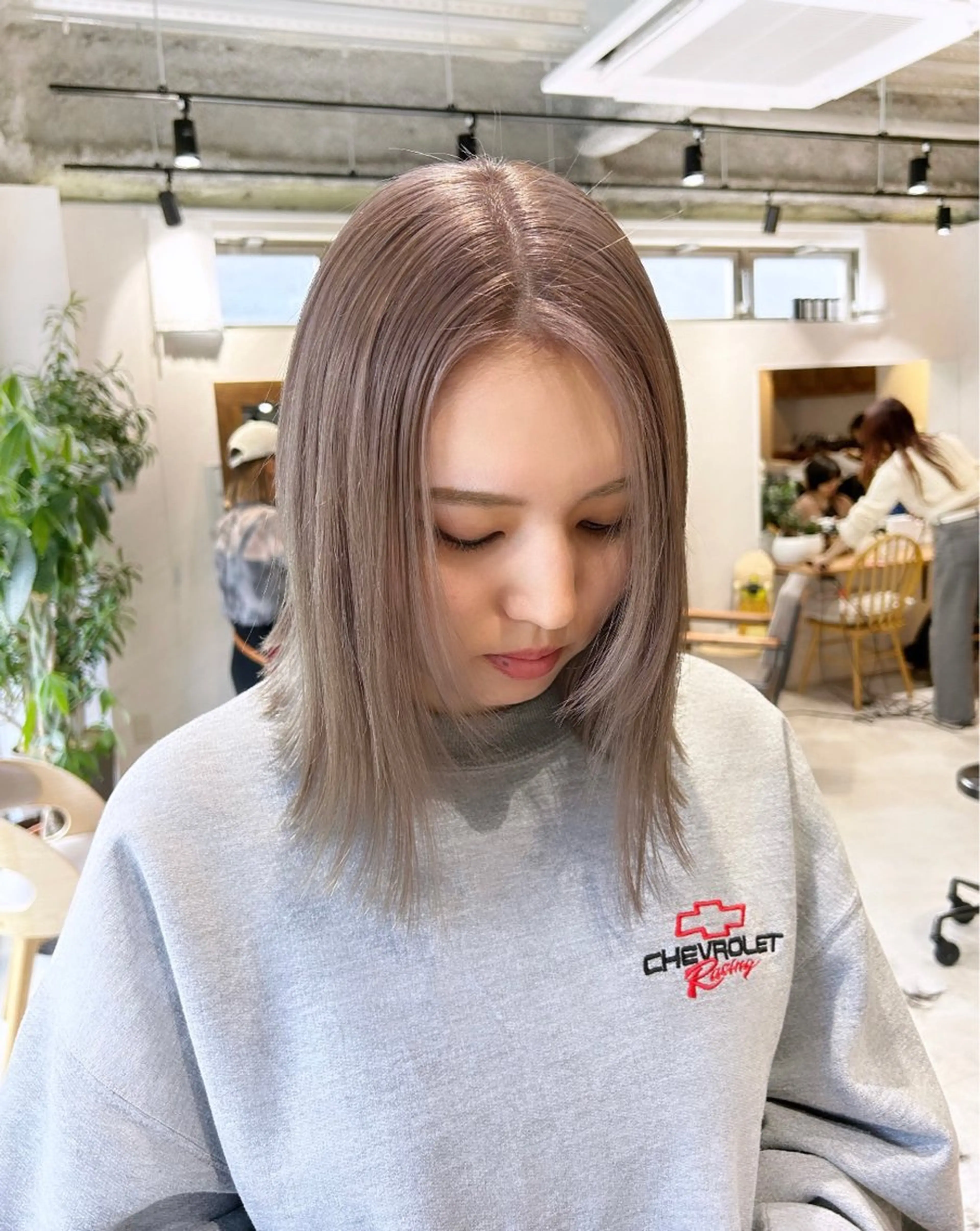 ミディアム カラー カット ヘアカラー トリートメント ヘアセット 🌷横浜/レイヤー /艶カラー🌷のヘアスタイル