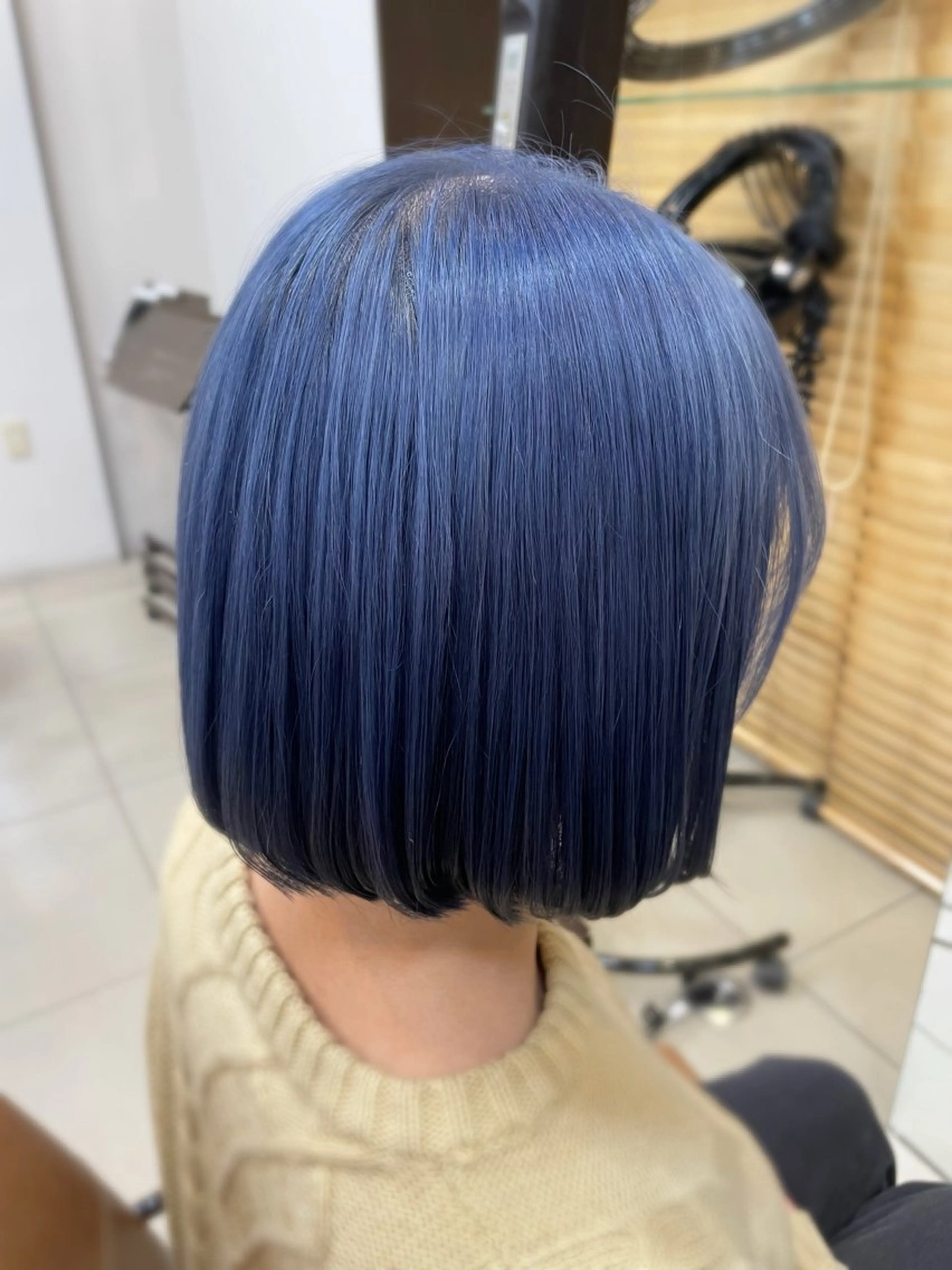 ミディアム カラー ブルーカラー SOYON なんば店所属・水島 真彩のヘアスタイル