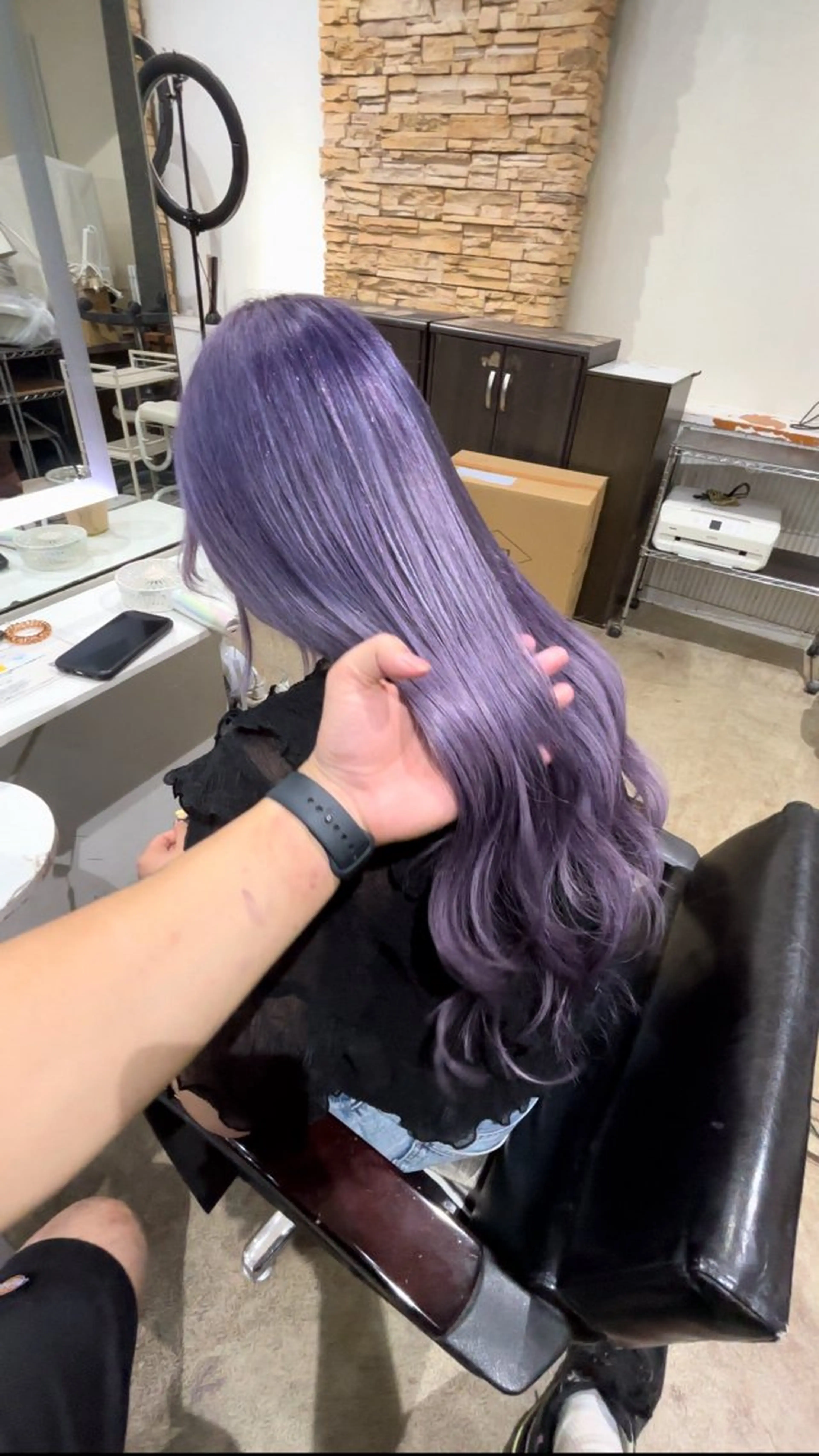 ロング カラー メンズ ラベンダーカラー エクステ ヘアカラー トリートメント ヘアセット アンククロス/ エクステ／ハイトーンのヘアスタイル