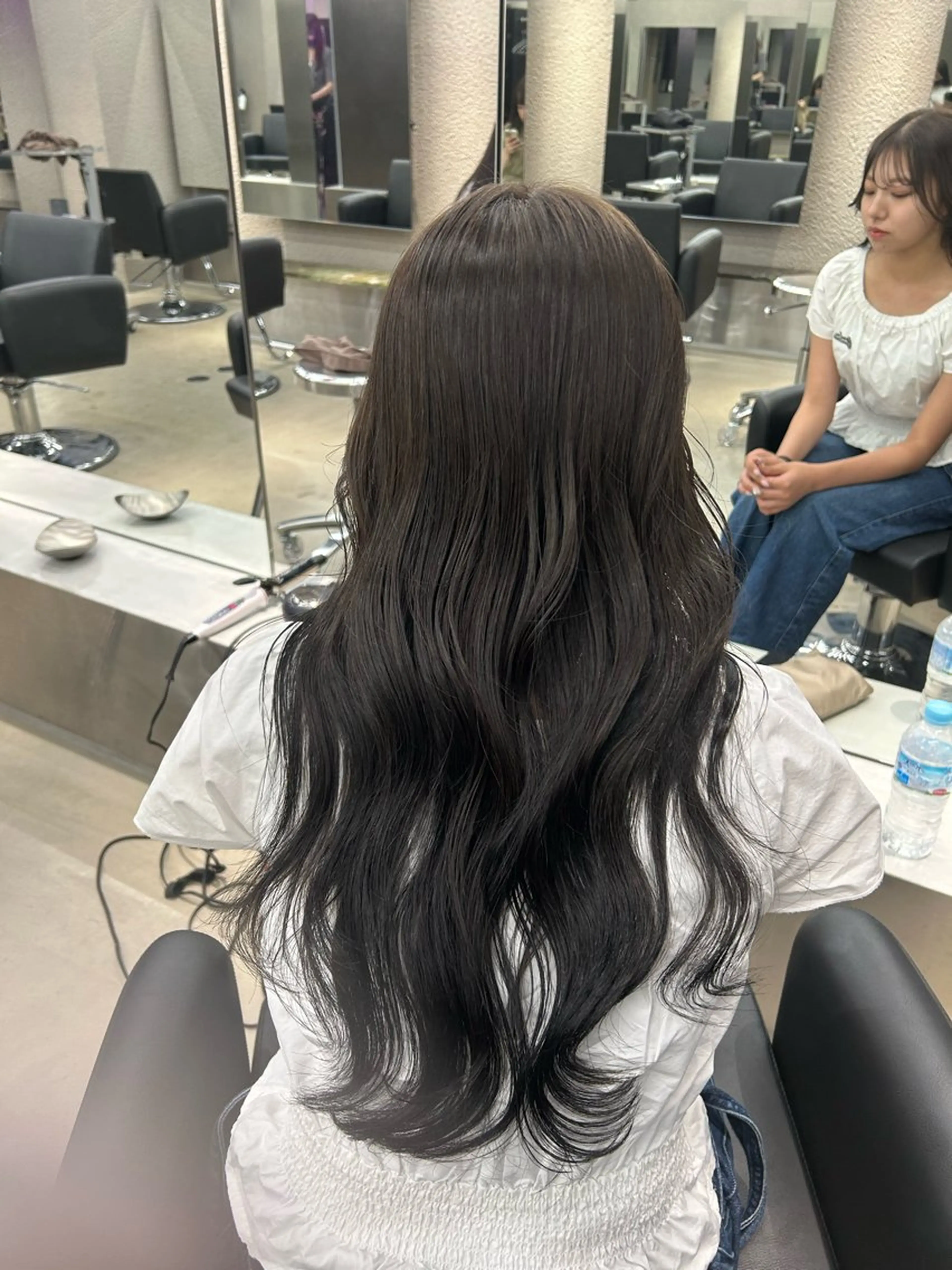 ロング カラー ヘアカラー トリートメント ヘアセット 名古屋栄♡PELE 上品な透明感ベージュのヘアスタイル