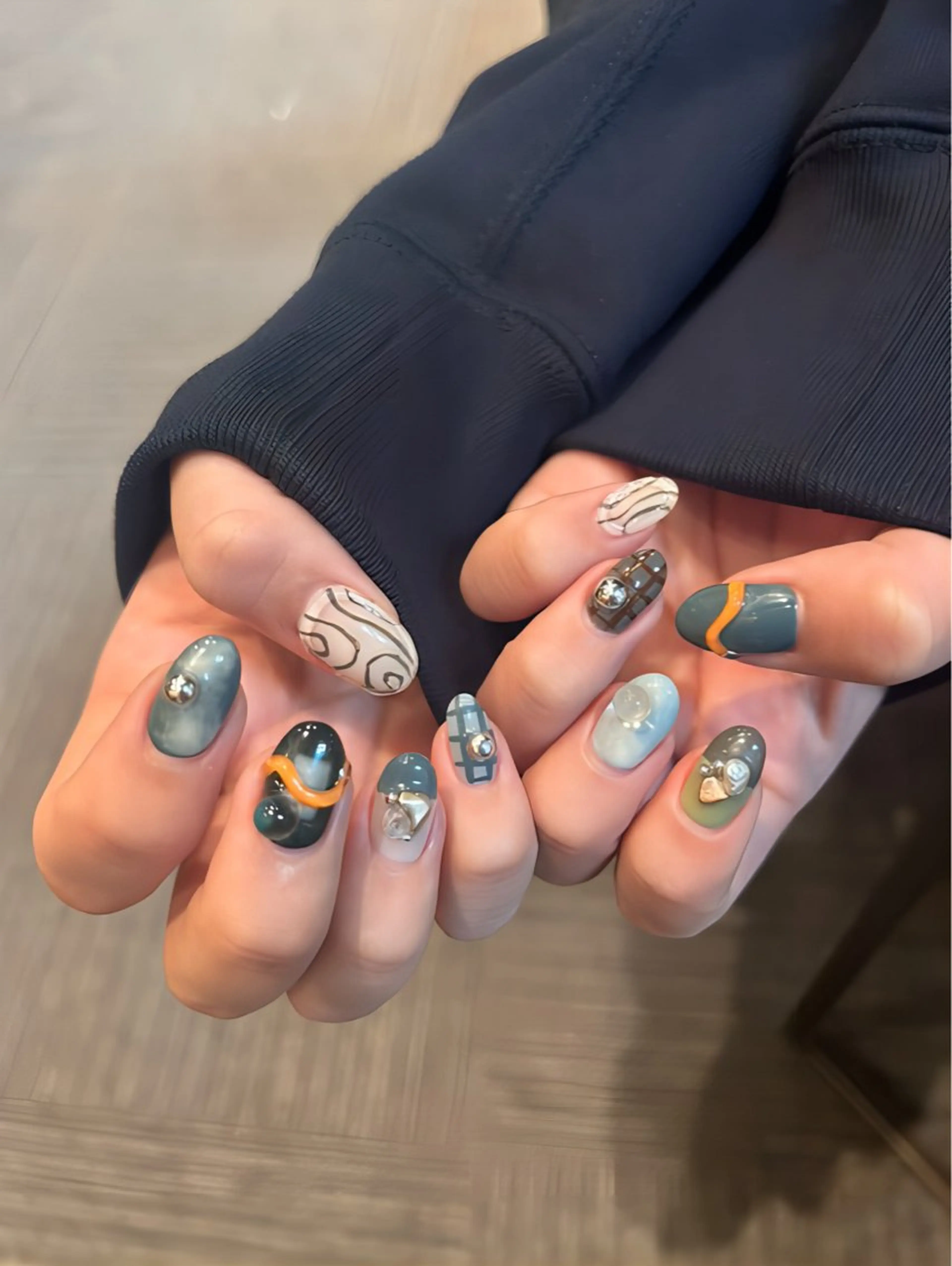 ネイル 持ち込み ハンドネイル tipsy＋ mayuのネイルデザイン