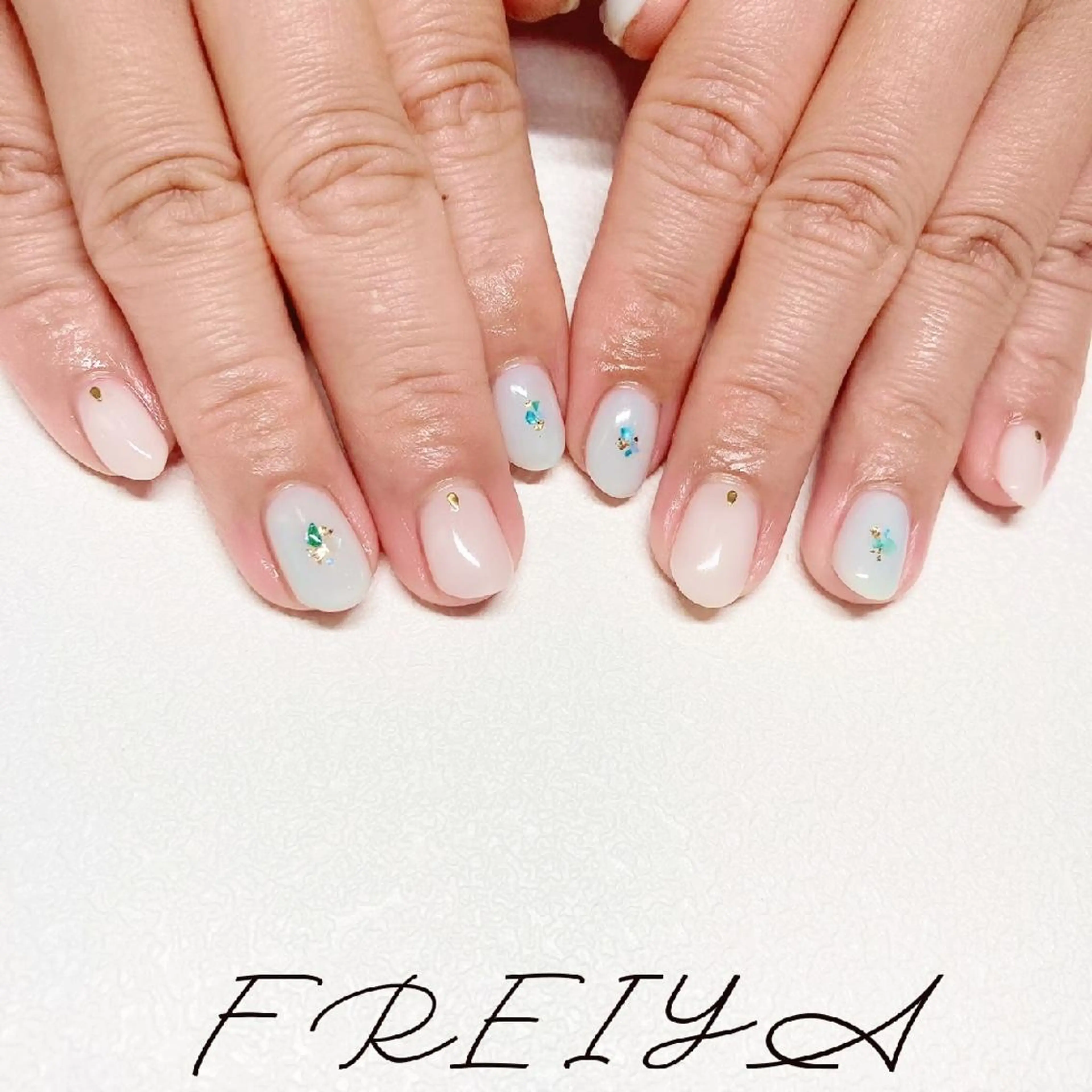 ネイル FREIYA所属・FREIYA マツエク、ネイルの眉毛・アイブロウイメージ