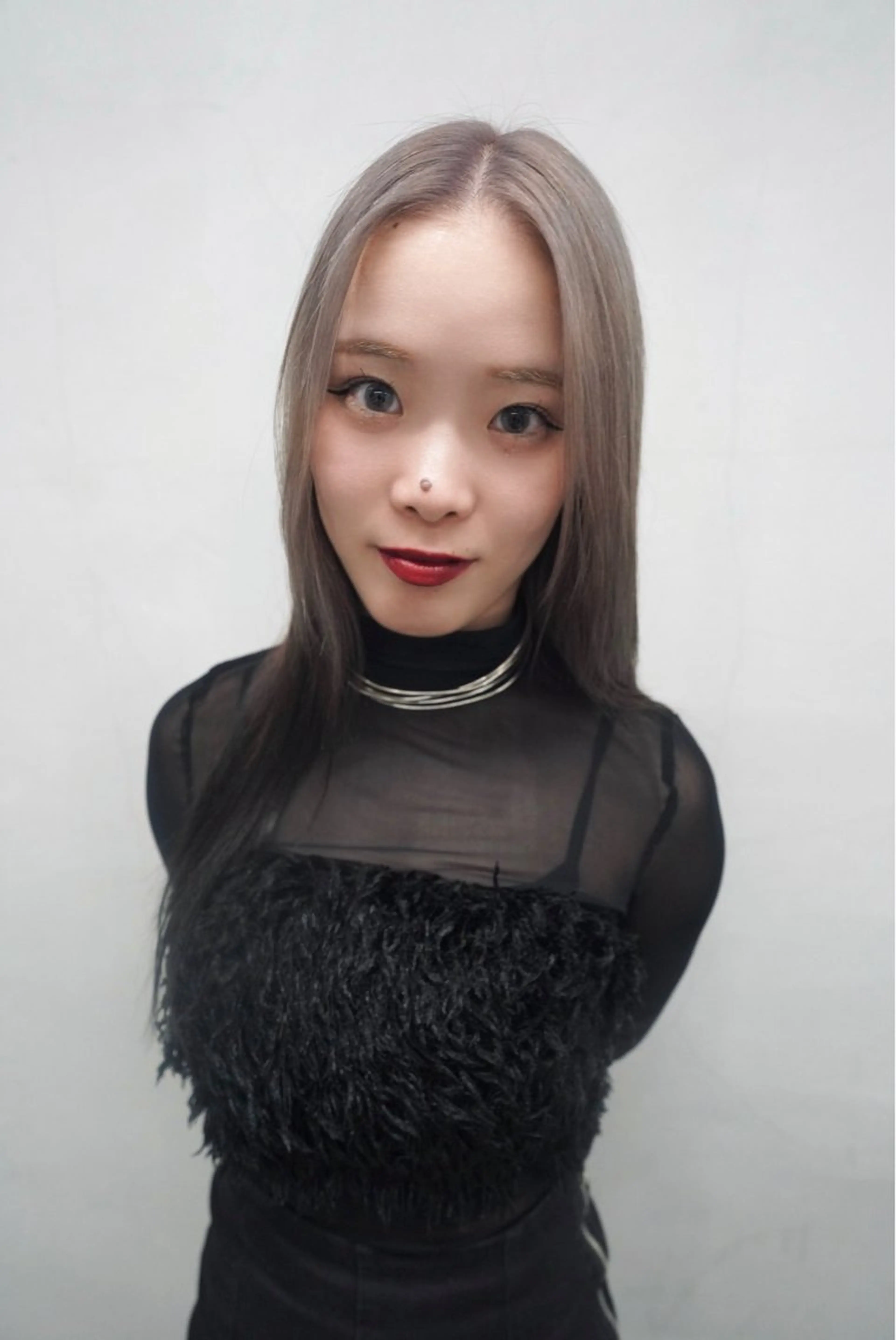 ロング カラー ヘアカラー 原田 朱里のヘアスタイル