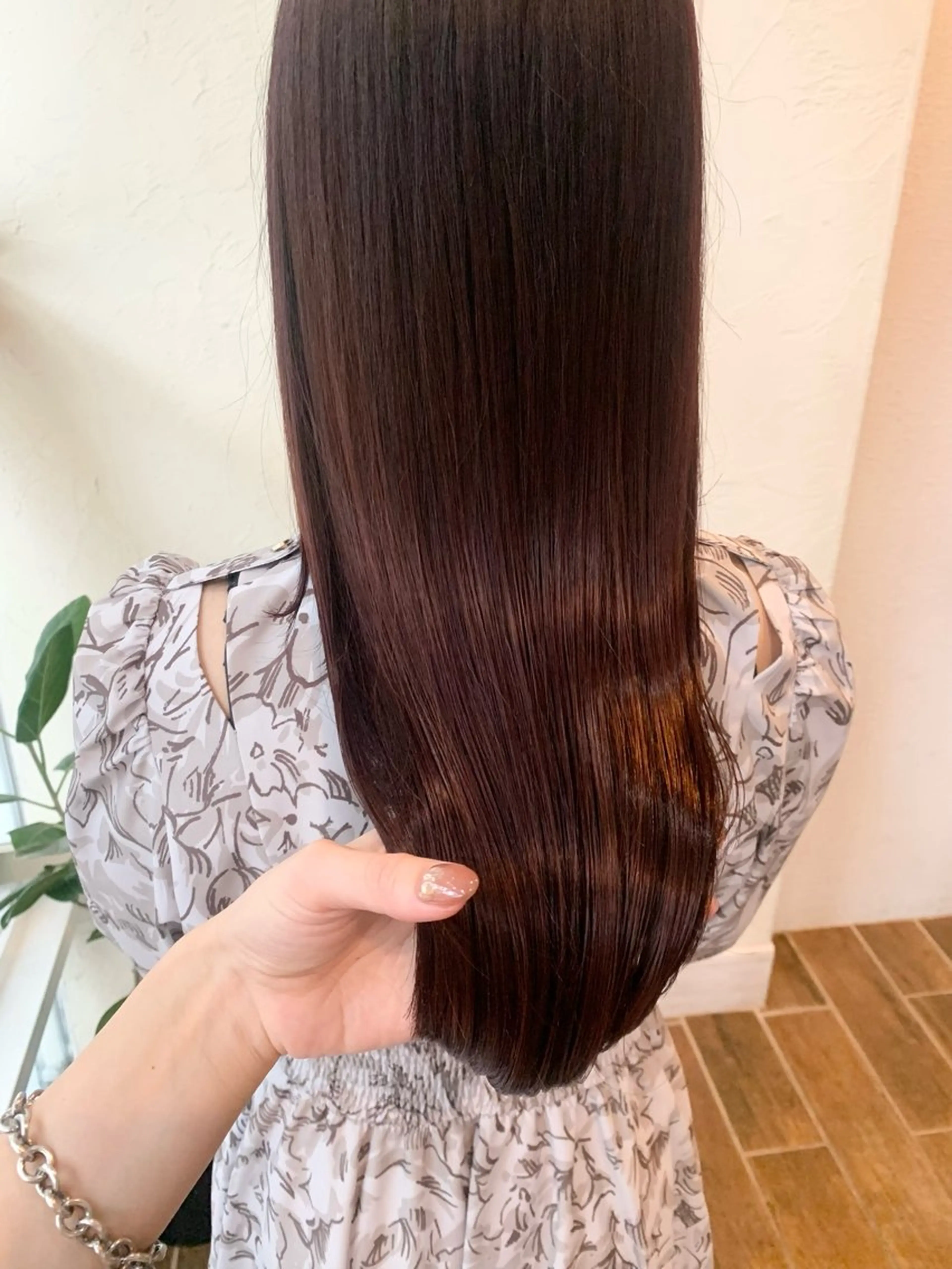 ロング 髪質改善 庄司 朱里のヘアスタイル