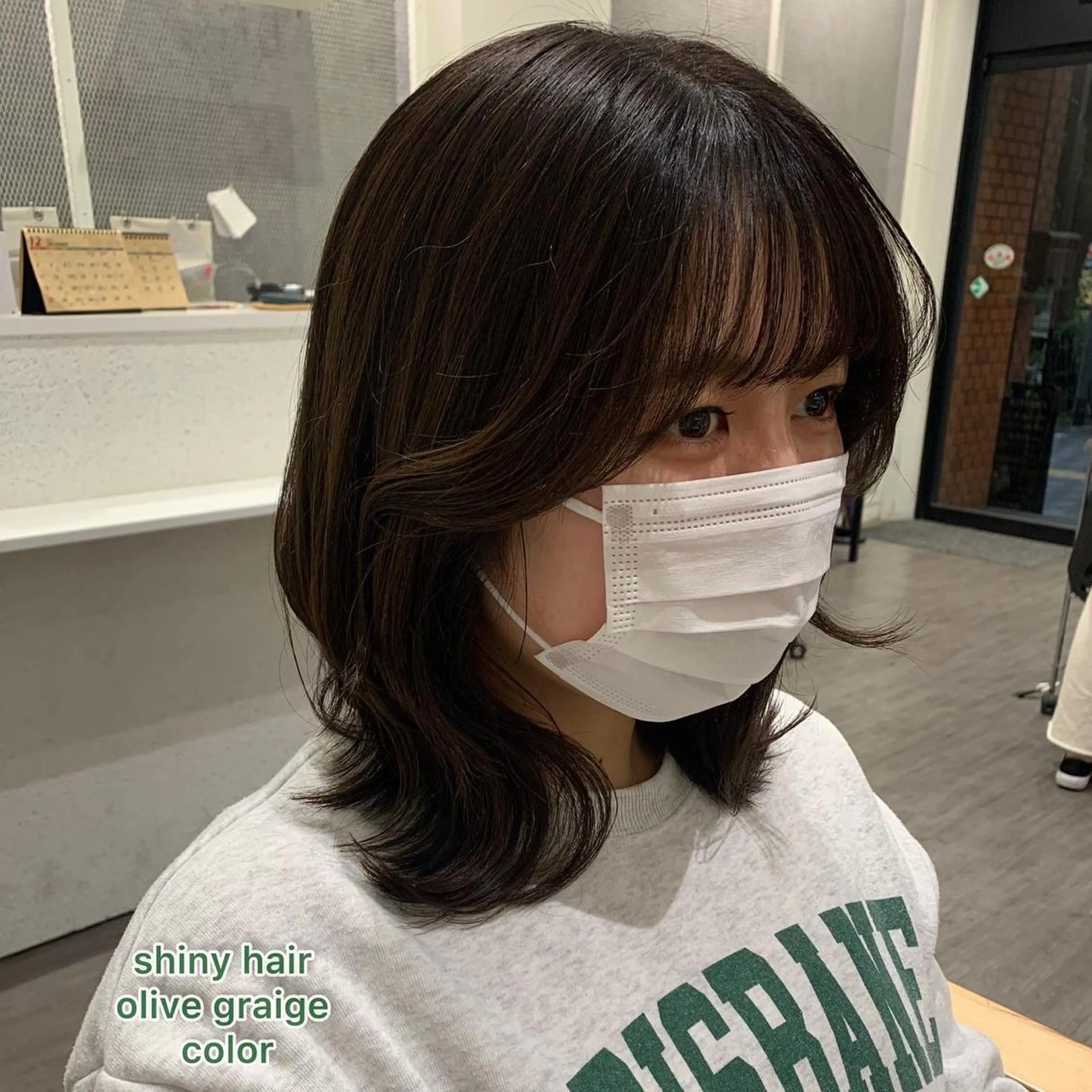 ミディアム カラー カット ヘアカラー トリートメント 上田 紗也のヘアスタイル