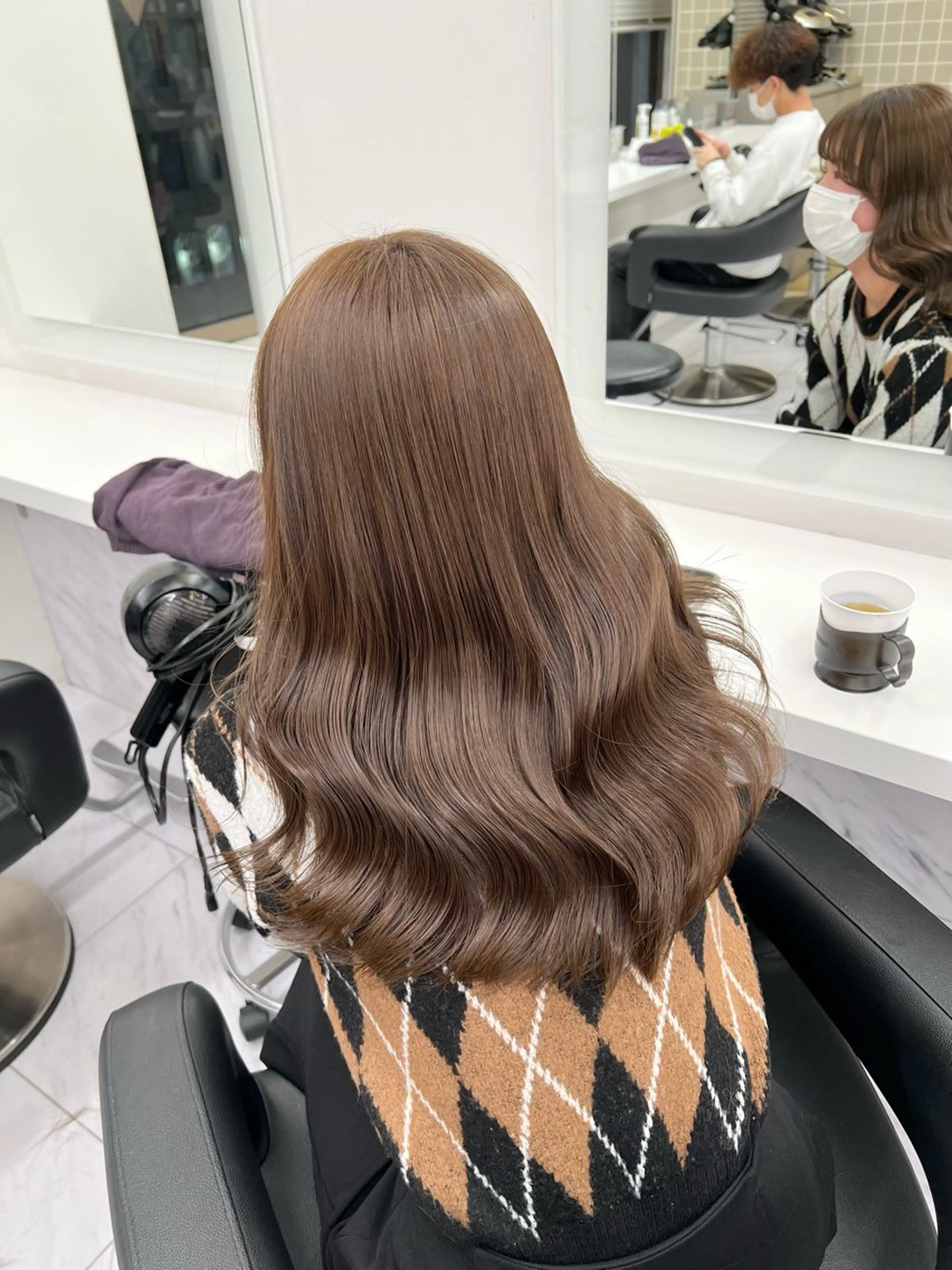 セミロング ヘアカラー トリートメント ヘッドスパ 💍レイヤーカット 艶髪💍亘紘輝のヘアスタイル