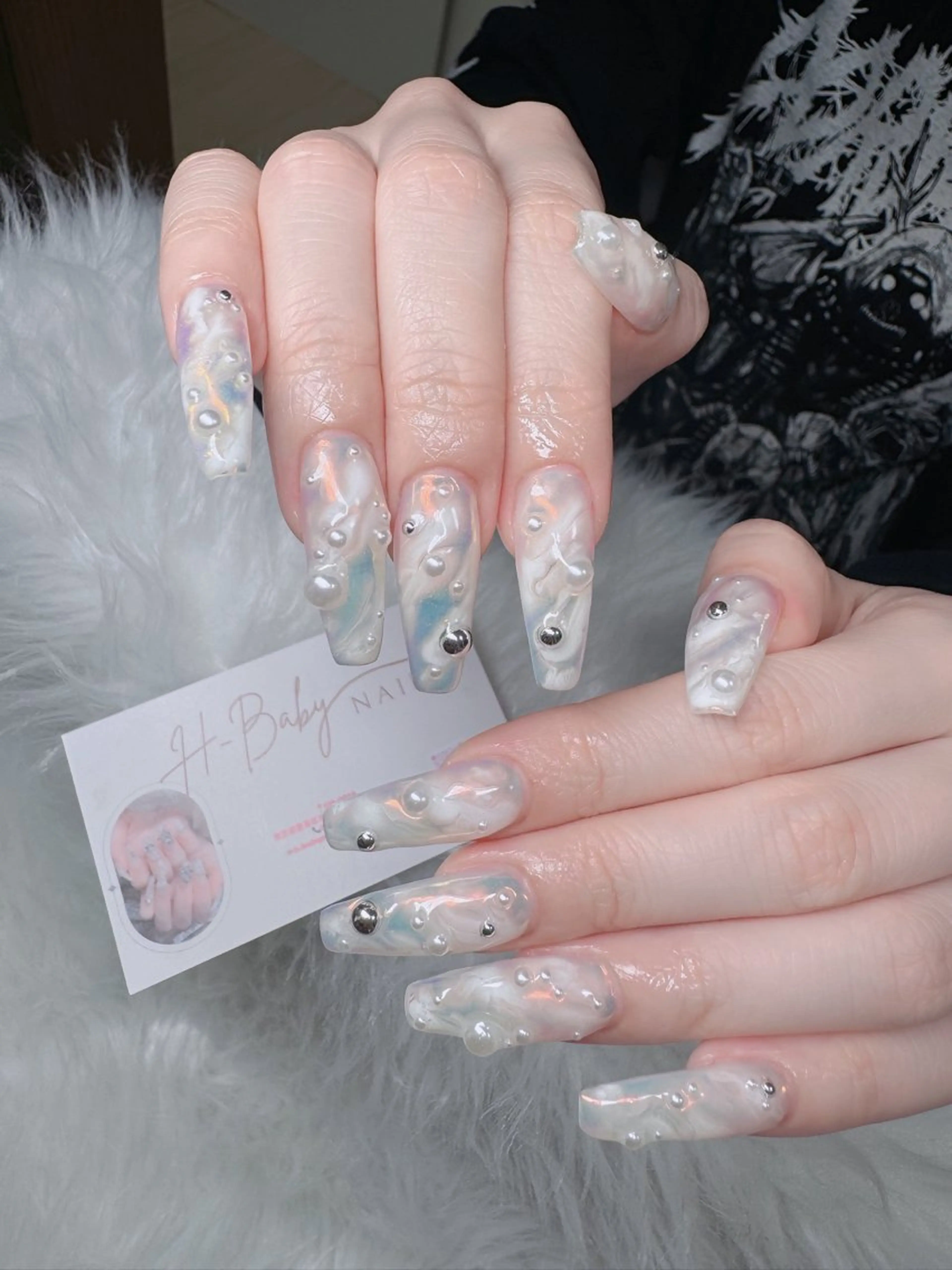 ネイル オーロラネイル フレンチネイル ジェルネイル ハロウィン キラキラネイル ハンドネイル H.baby Nail Salonのネイルデザイン