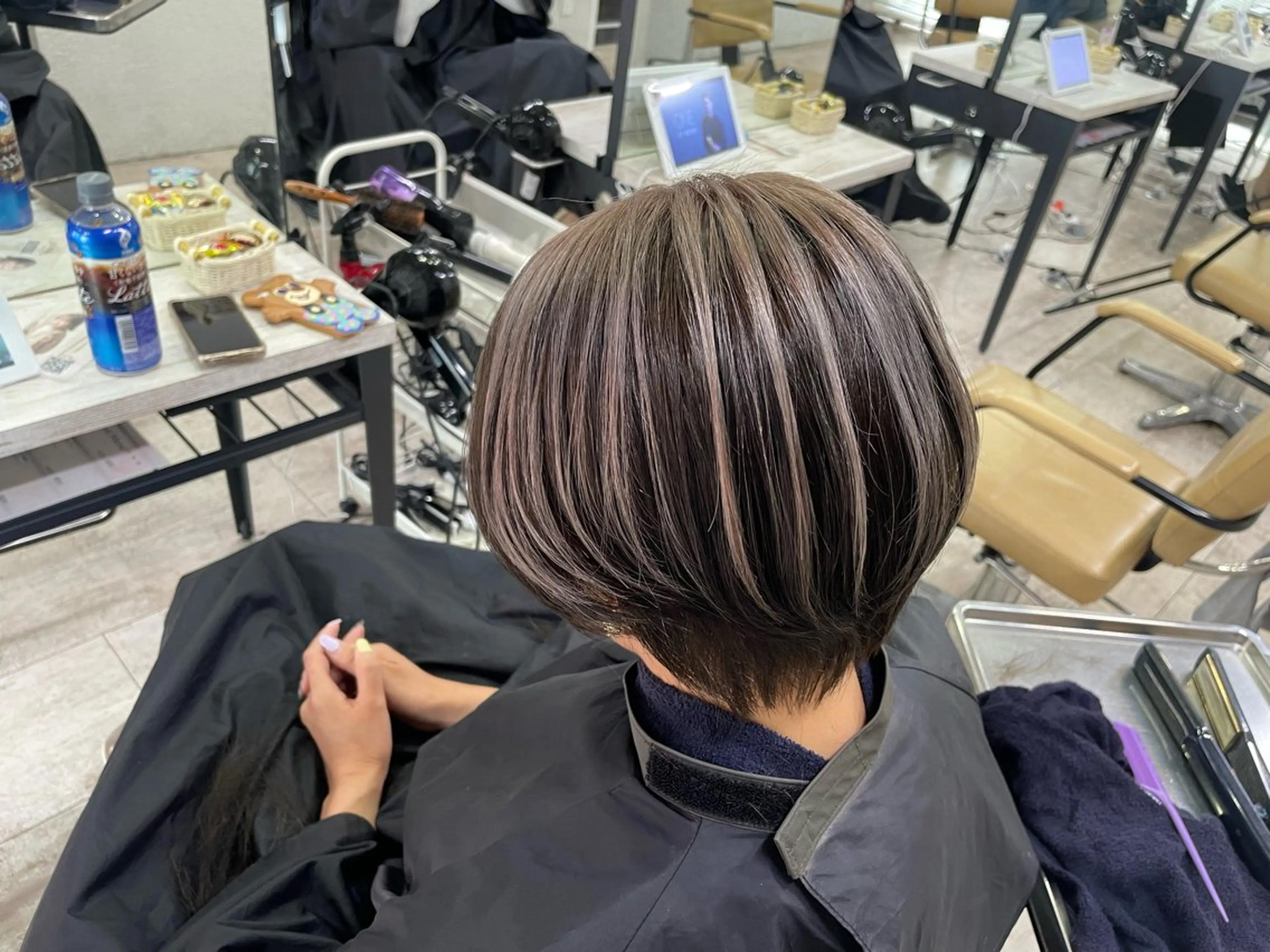 ショート ヘアカラー トリートメント 🐱加賀 瑛里奈🦊のヘアスタイル